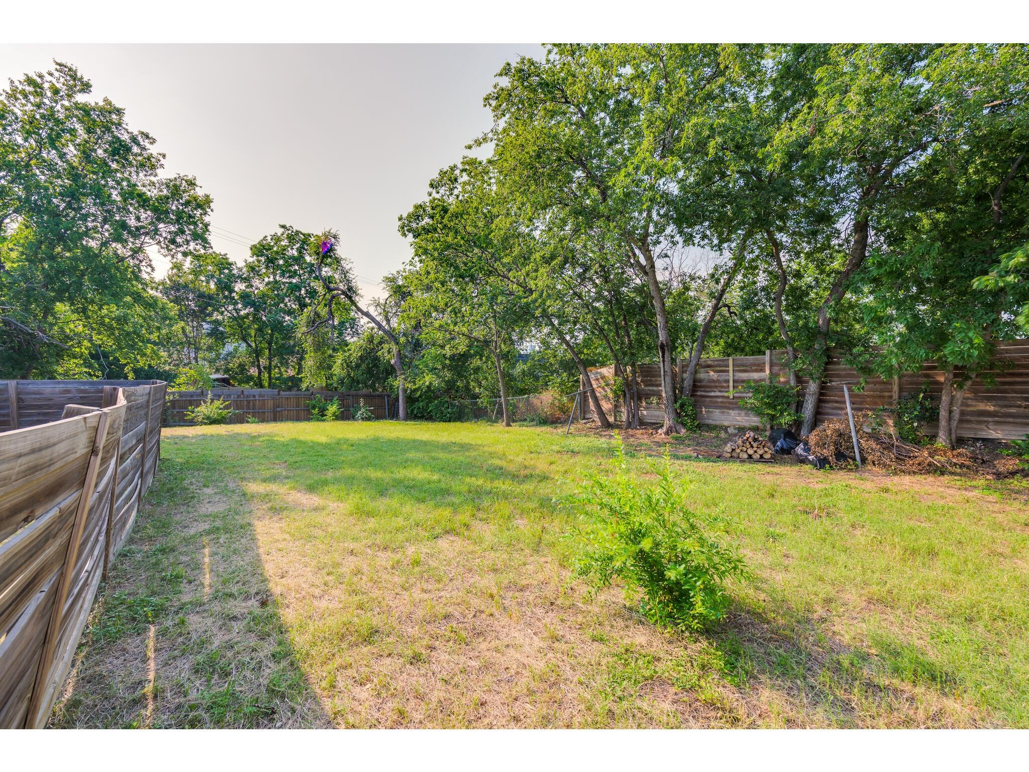 1606 Parker Ln Property Photo 20