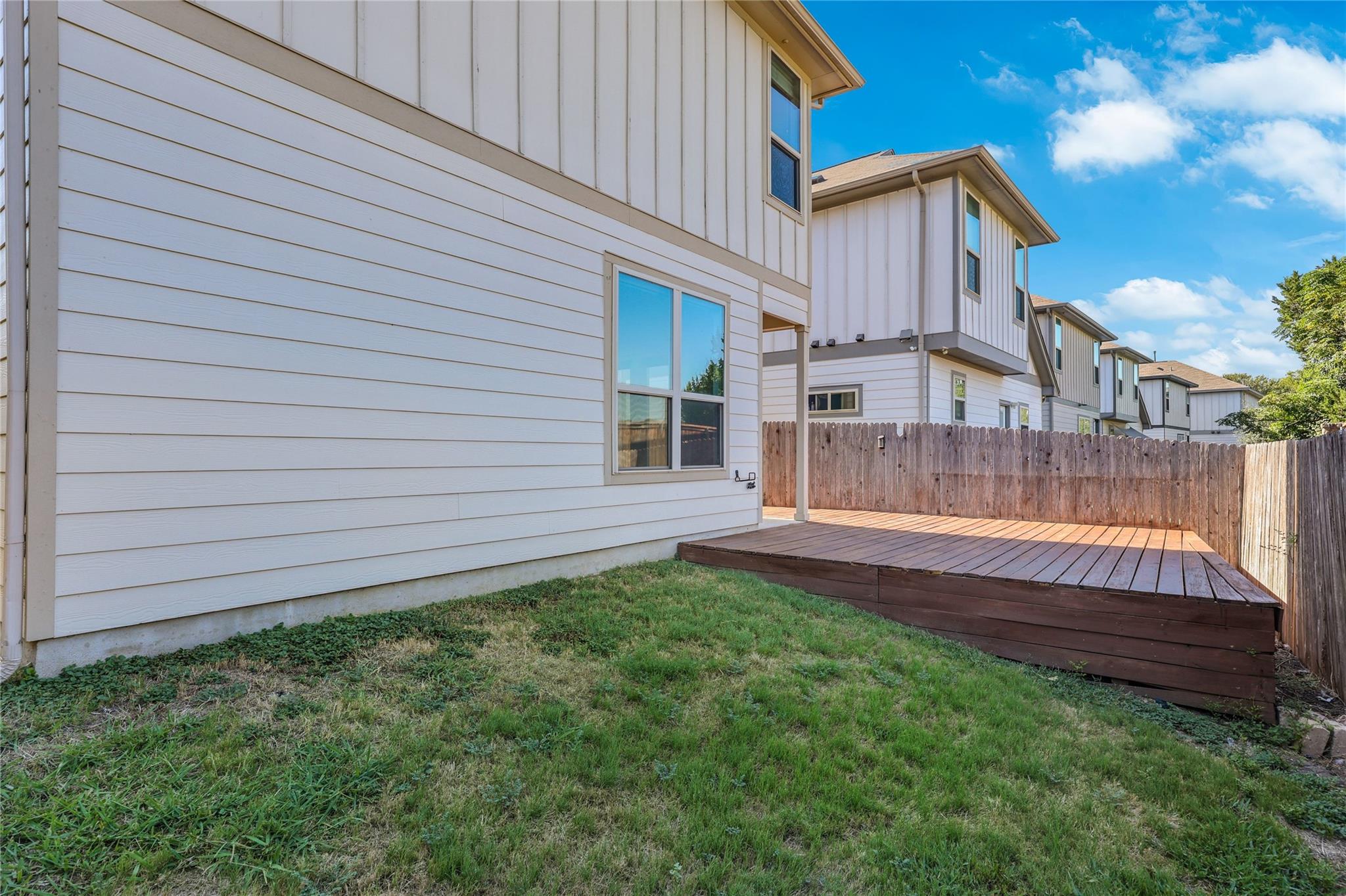 913 Boatswain Way Property Photo 34