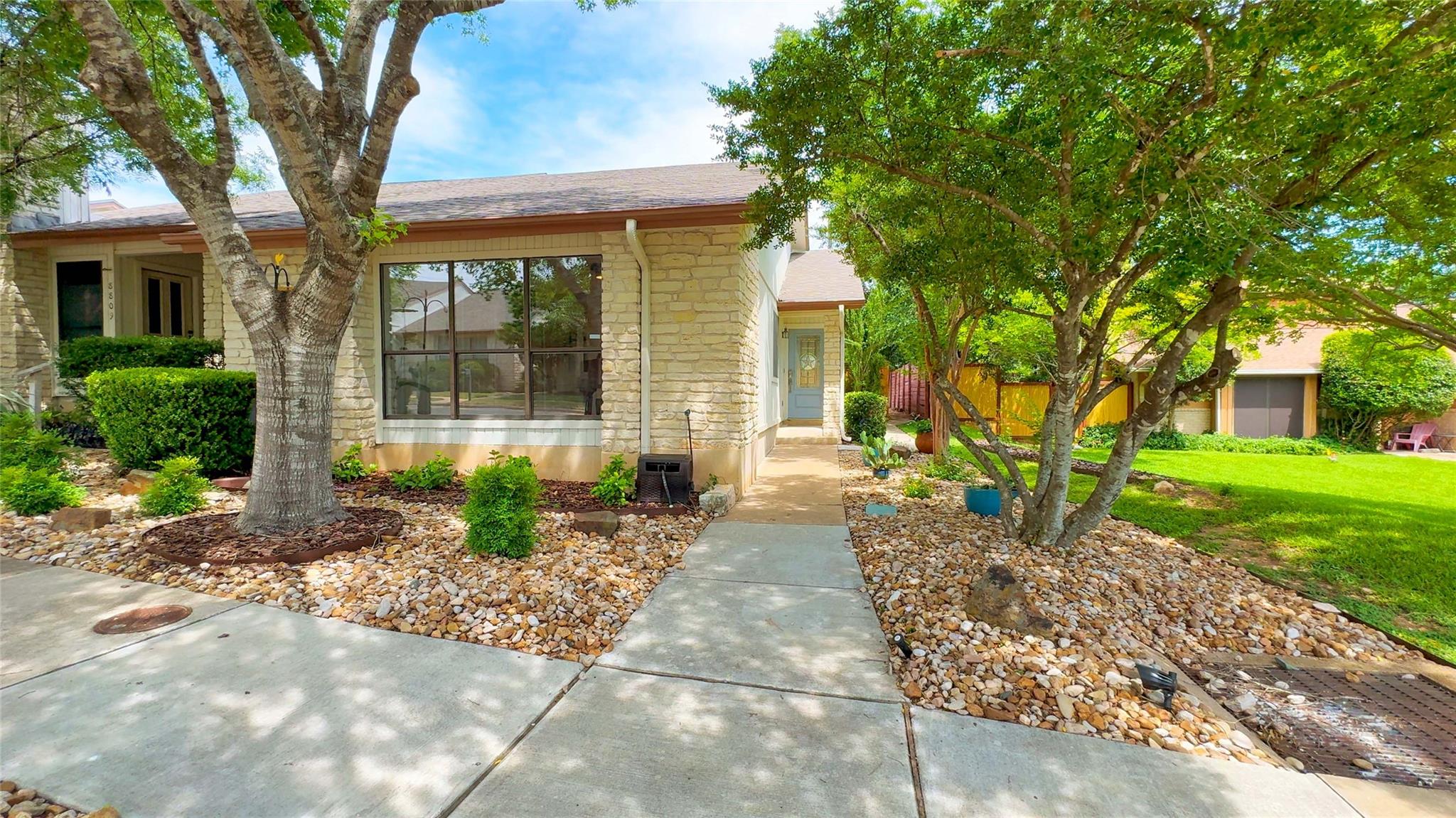 8807 Honeysuckle Trl Property Photo