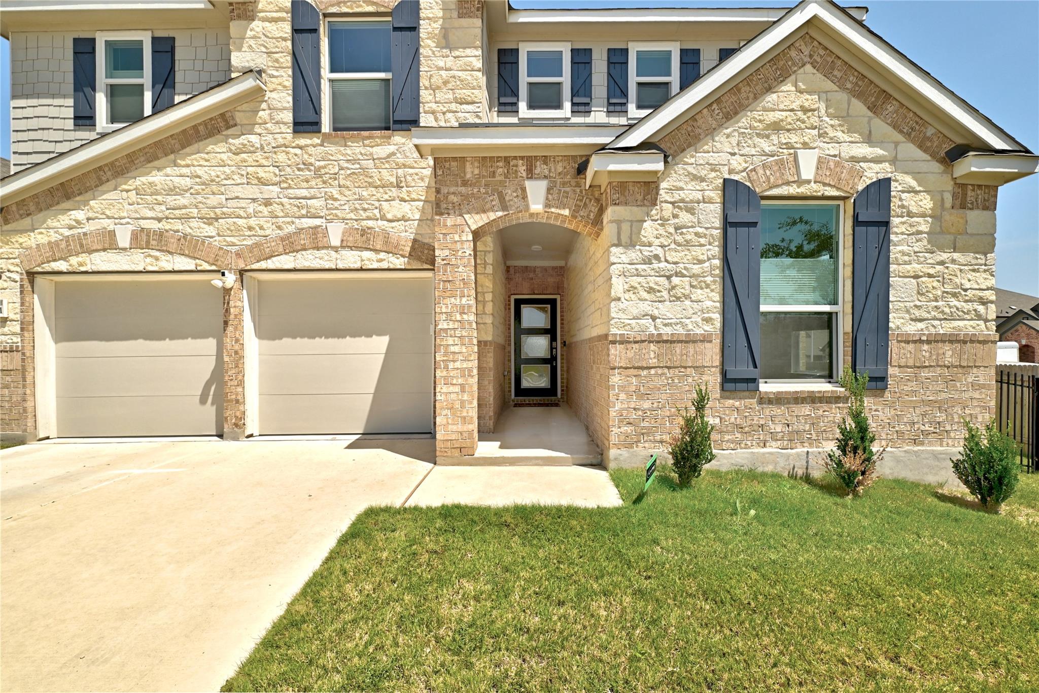 12801 Willowgrove Ln Property Photo 3
