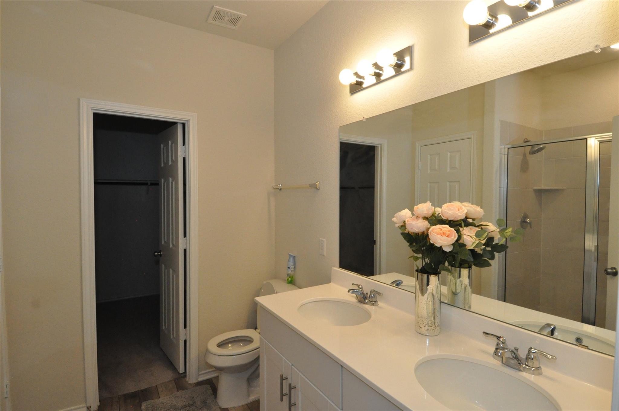1717 T H Johnson Dr Property Photo 12
