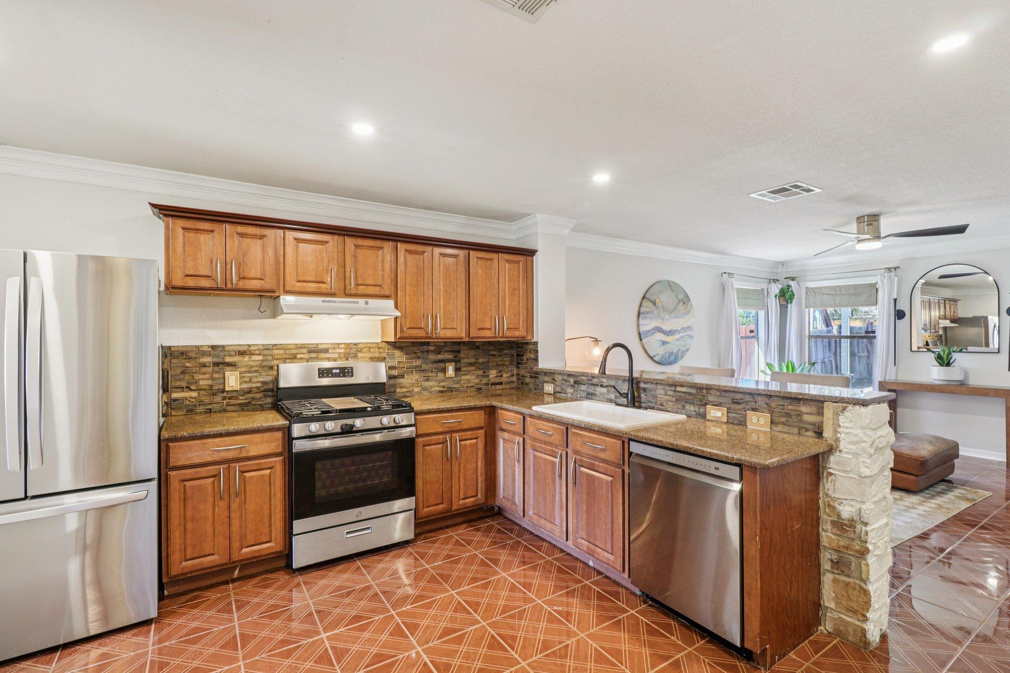 13508 Sierra Wind Ln Property Photo 7