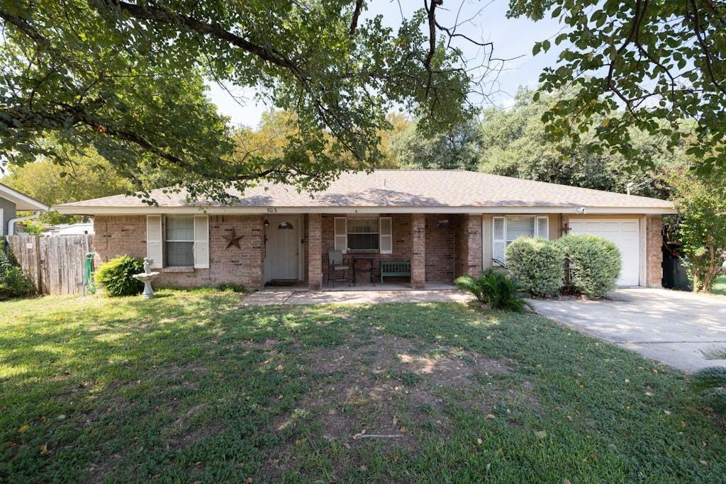 503 Thornton Ln Property Photo