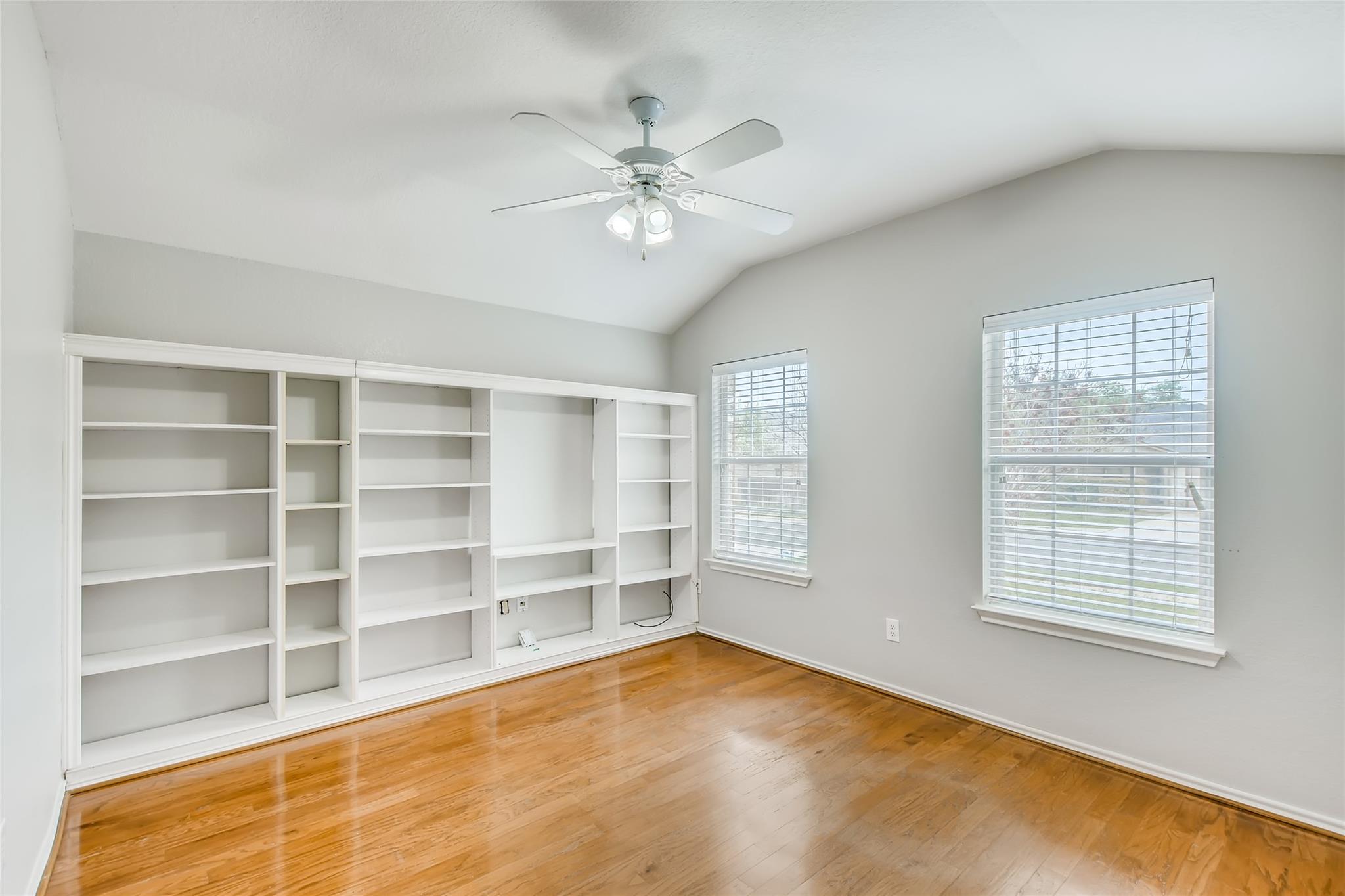 1504 Julianas Way Property Photo 3