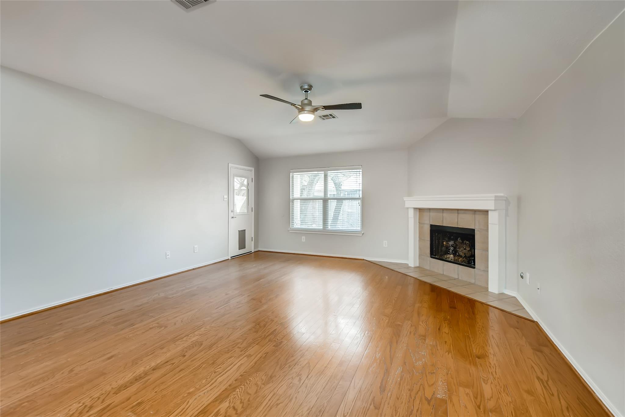 1504 Julianas Way Property Photo 9