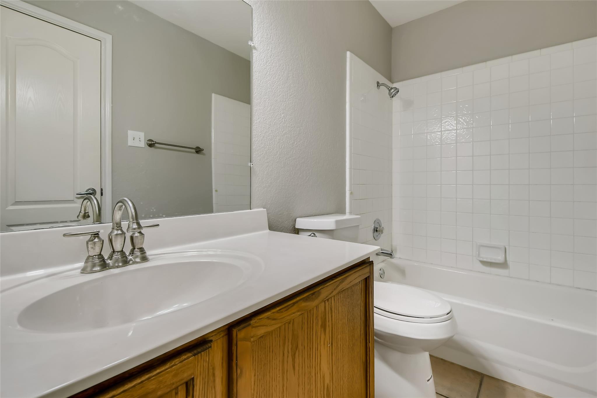 1504 Julianas Way Property Photo 14