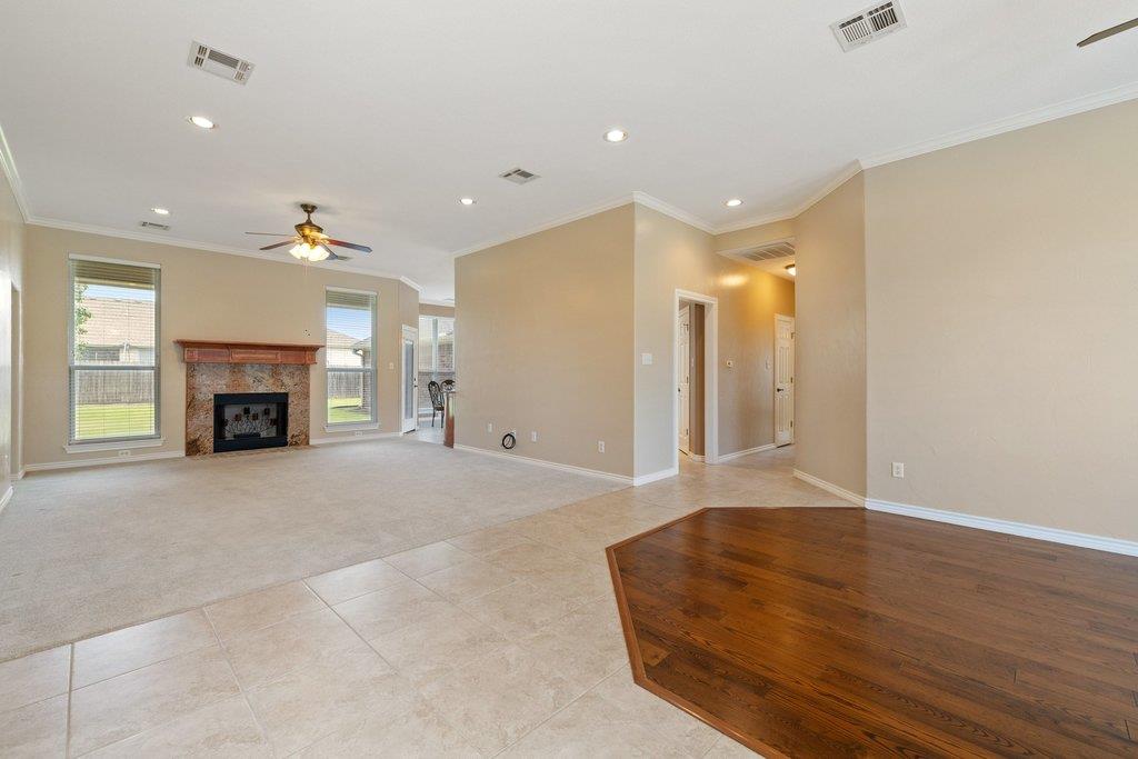 100 Davis Ct Property Photo 10