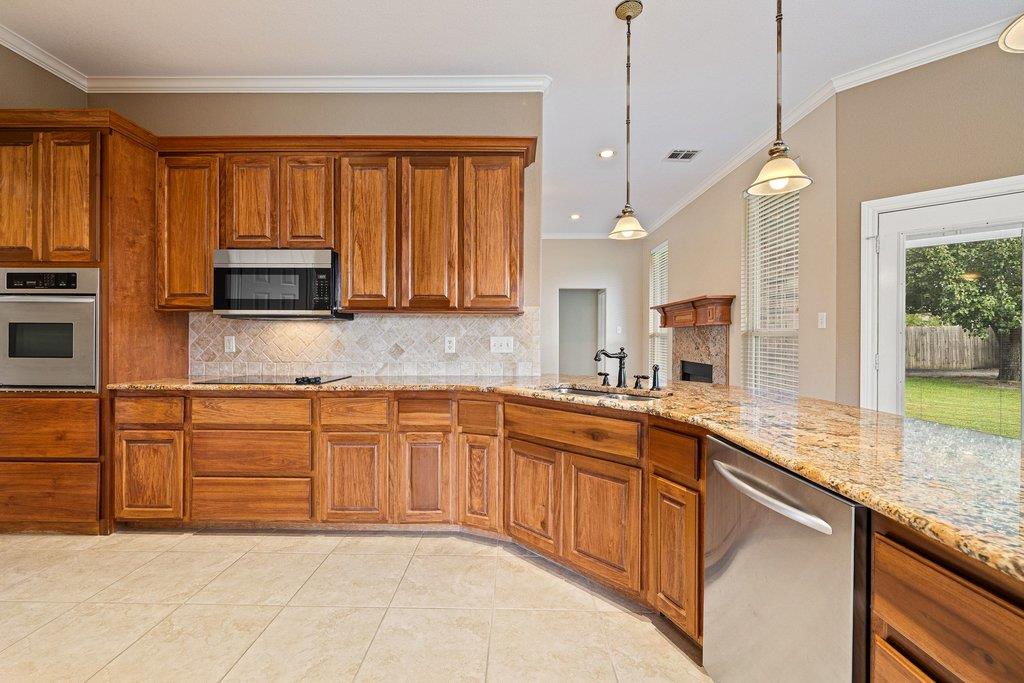 100 Davis Ct Property Photo 15