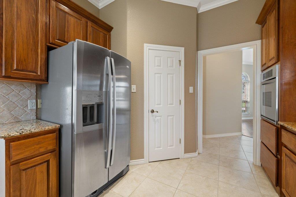 100 Davis Ct Property Photo 17