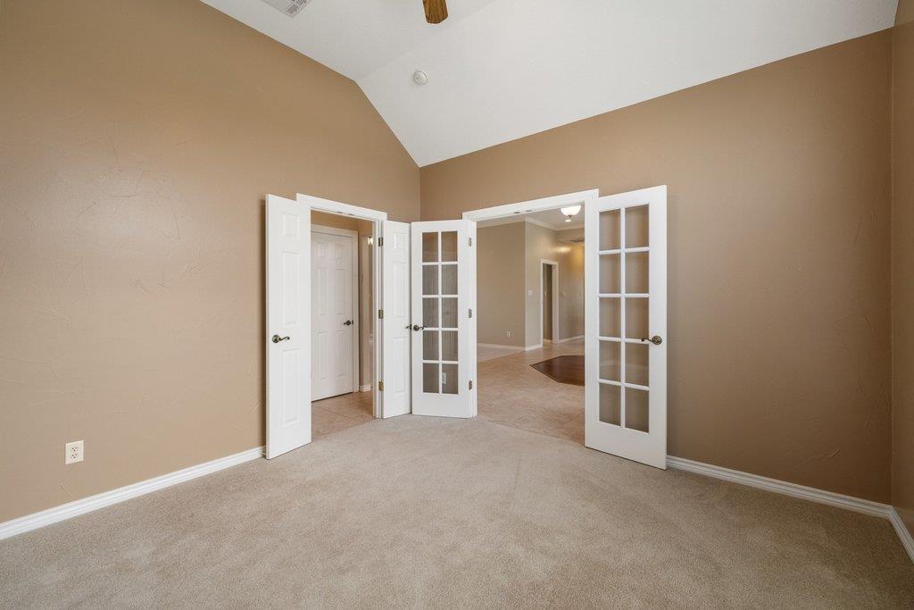 100 Davis Ct Property Photo 32