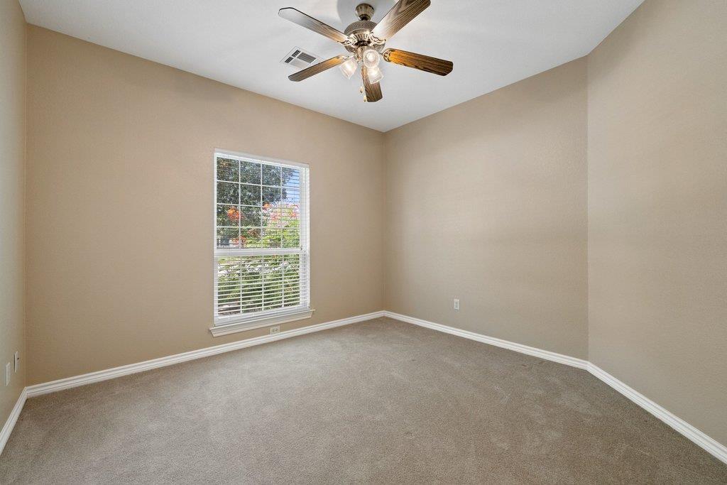 100 Davis Ct Property Photo 34