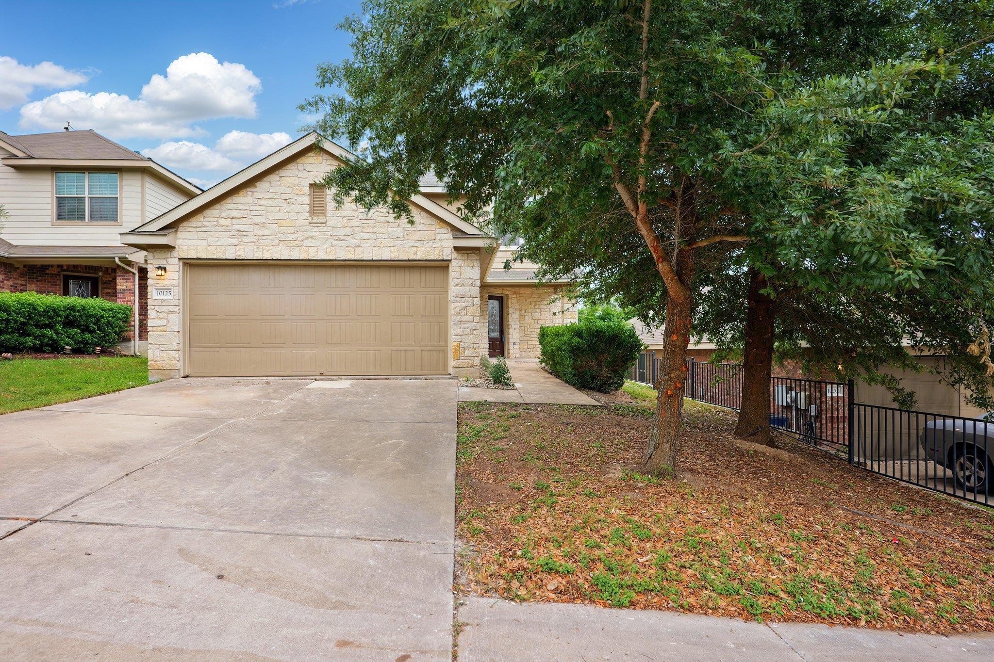 10125 Deer Chase TRL Property Photo 1