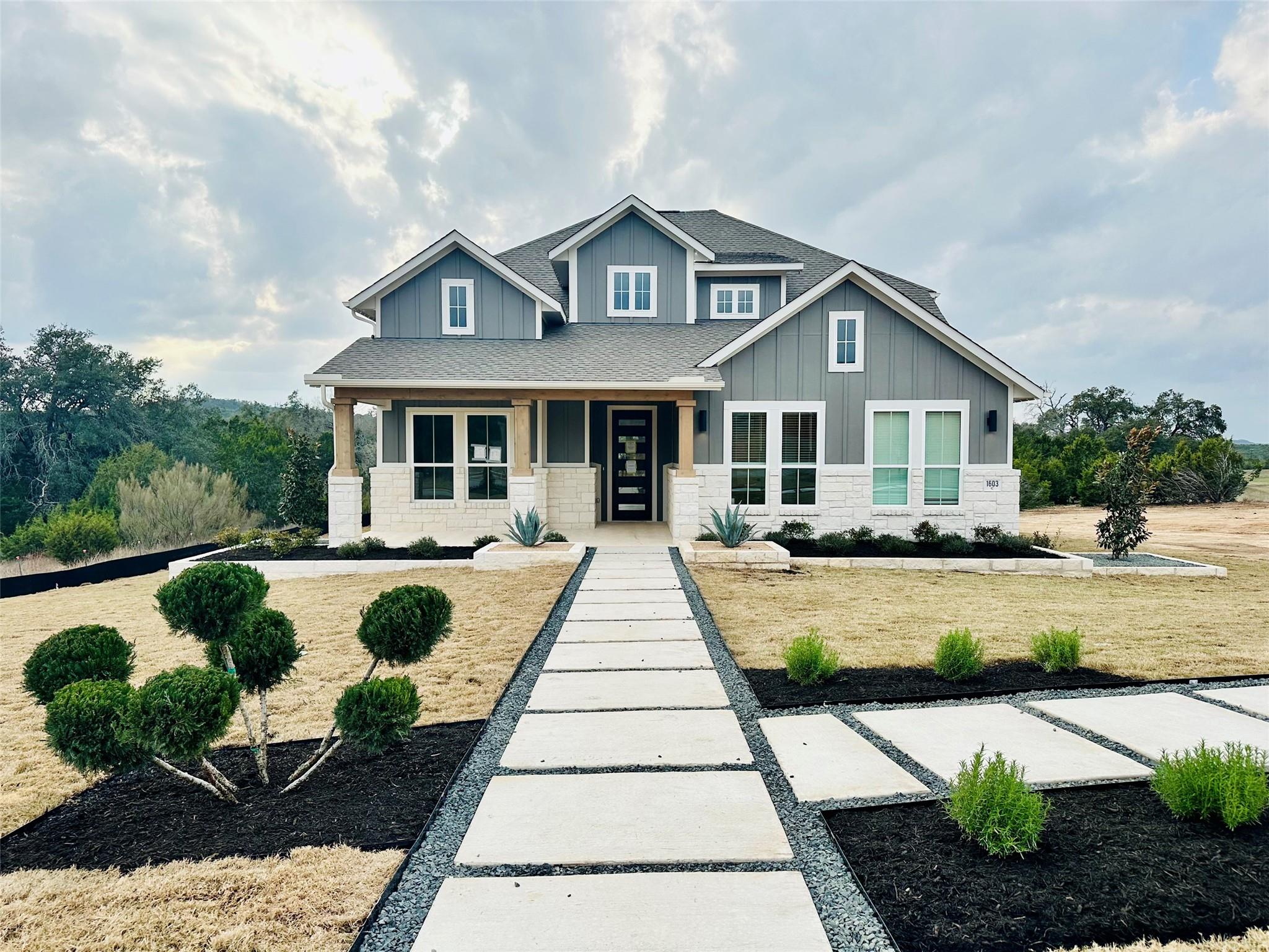 1603 Headwaters Blvd Property Photo 2