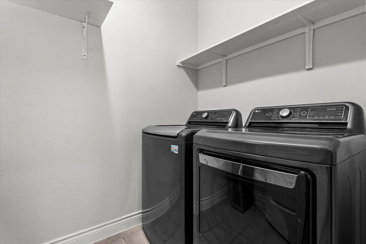 7212 Garnet Mill Ln Property Photo 27
