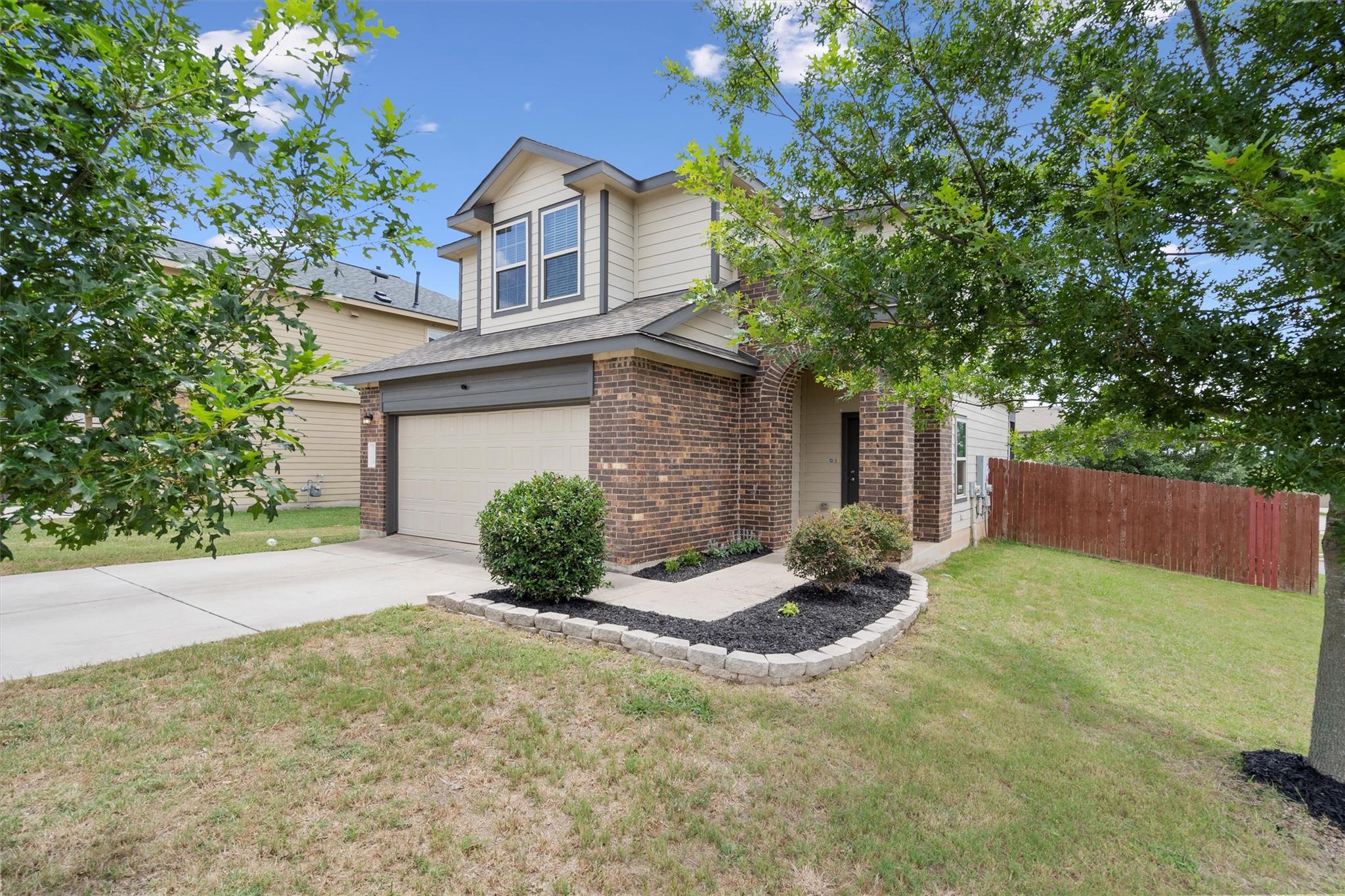10116 Gertrudis Loop Property Photo 1