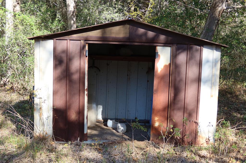 22314 Thistle Ln Property Photo 3