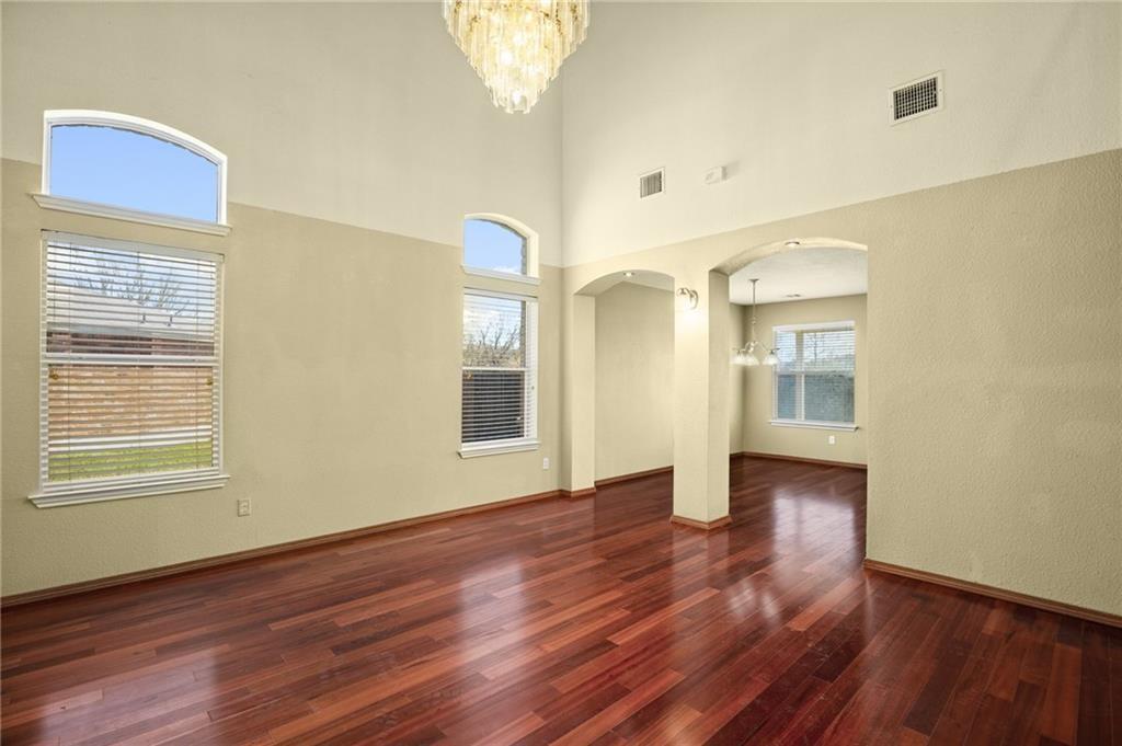 1825 Golden Sunrise Ln Property Photo 6