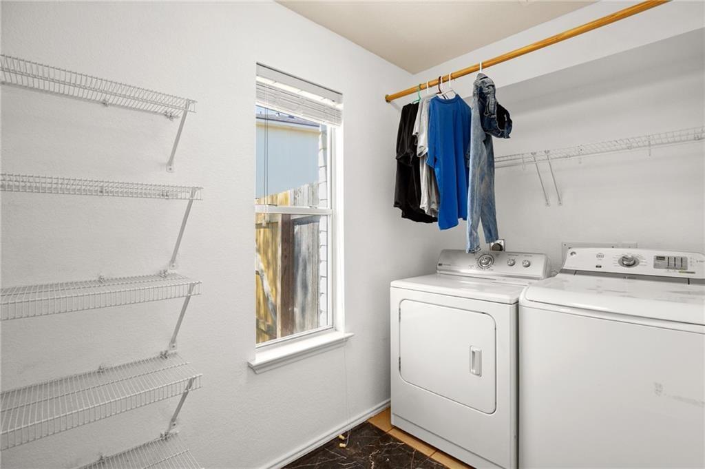 1825 Golden Sunrise Ln Property Photo 13