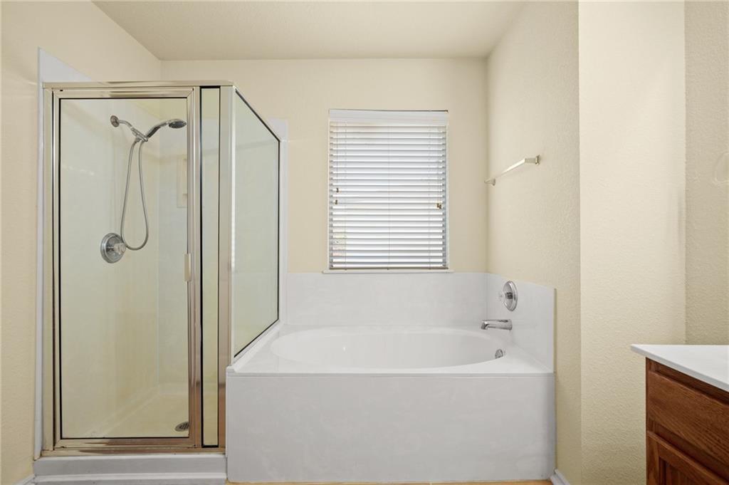 1825 Golden Sunrise Ln Property Photo 22