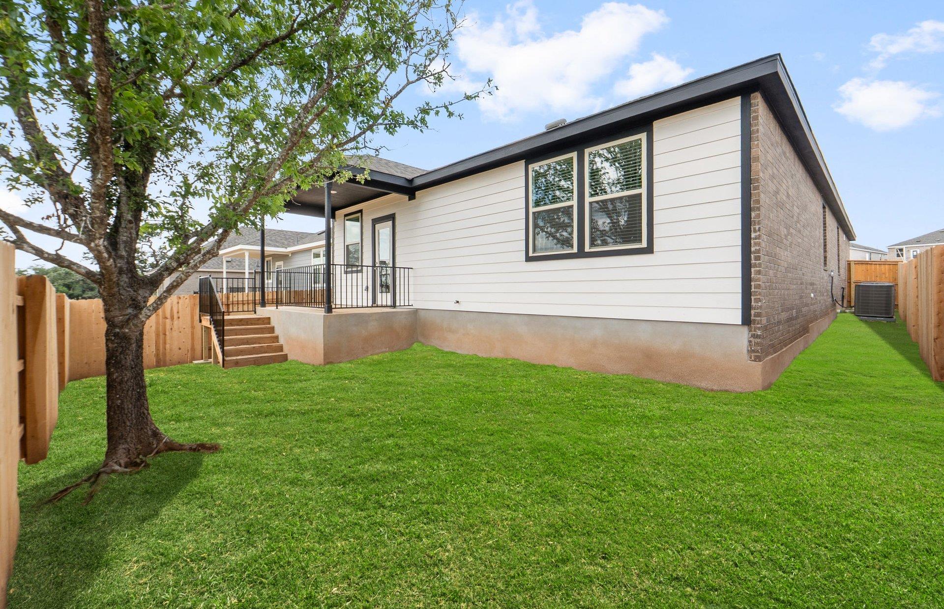 112 Blackfoot Daisy Path Property Photo 22