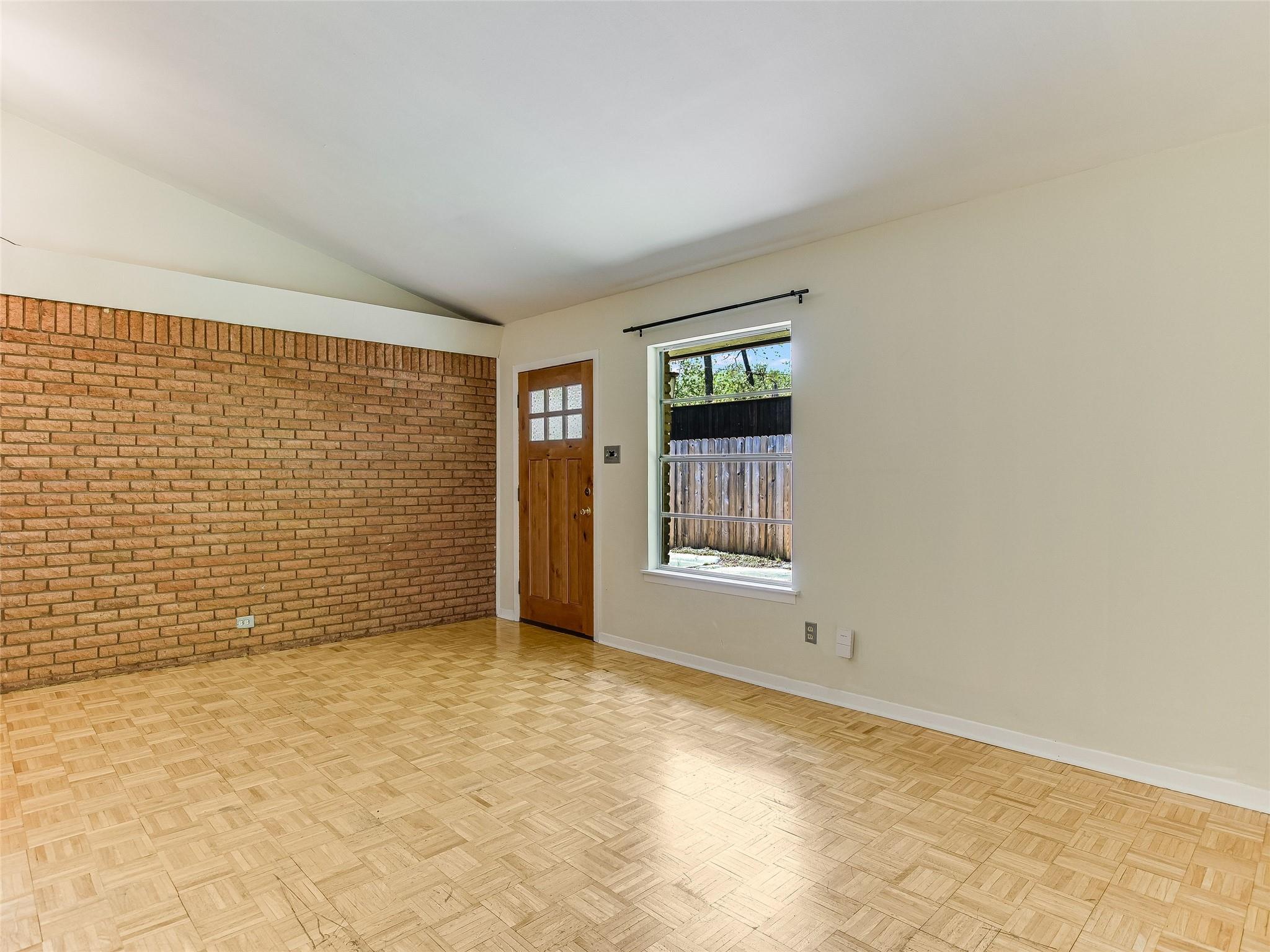 719 Harris Ave A & B Property Photo 6