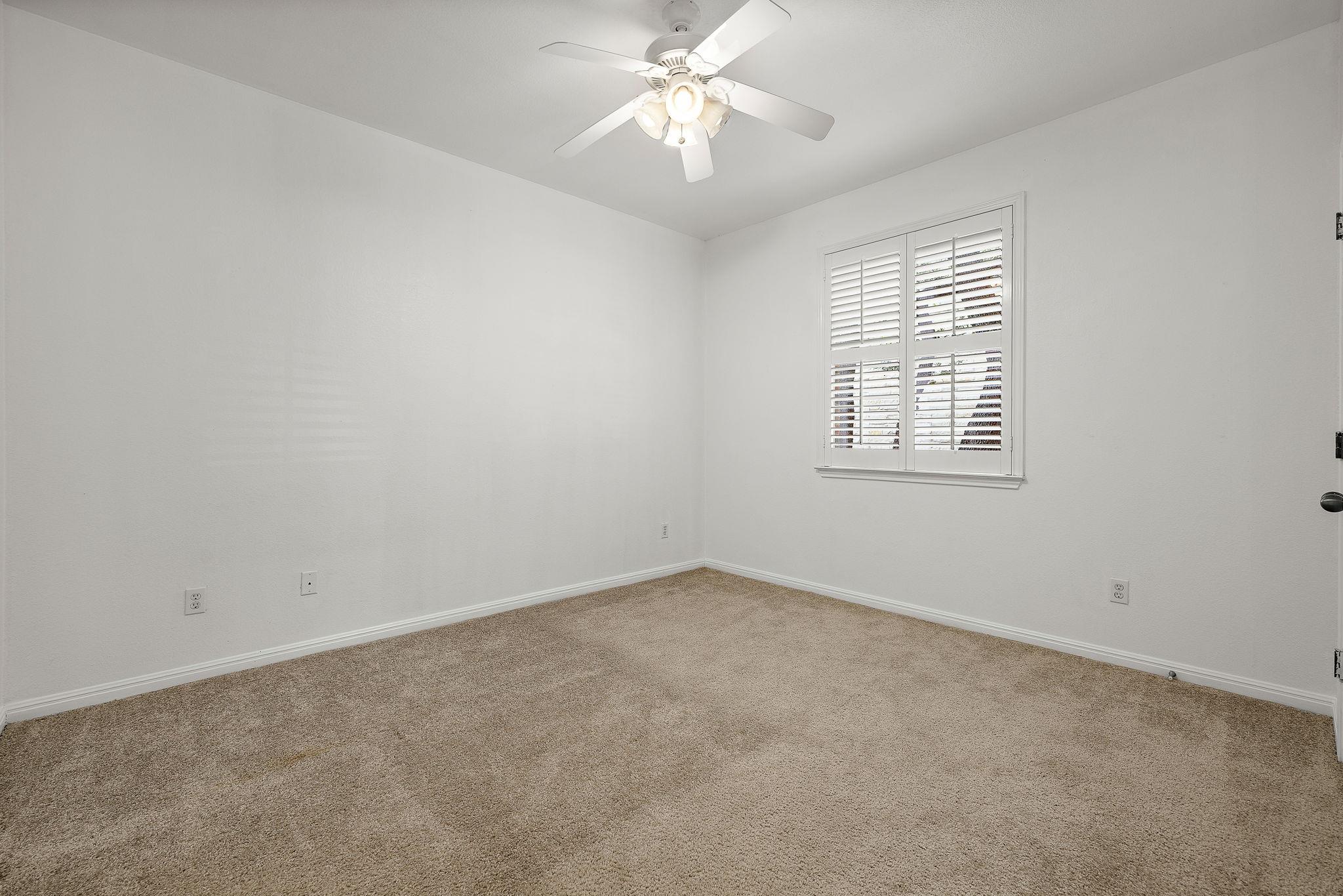 10421 Hansa Dr Property Photo 21