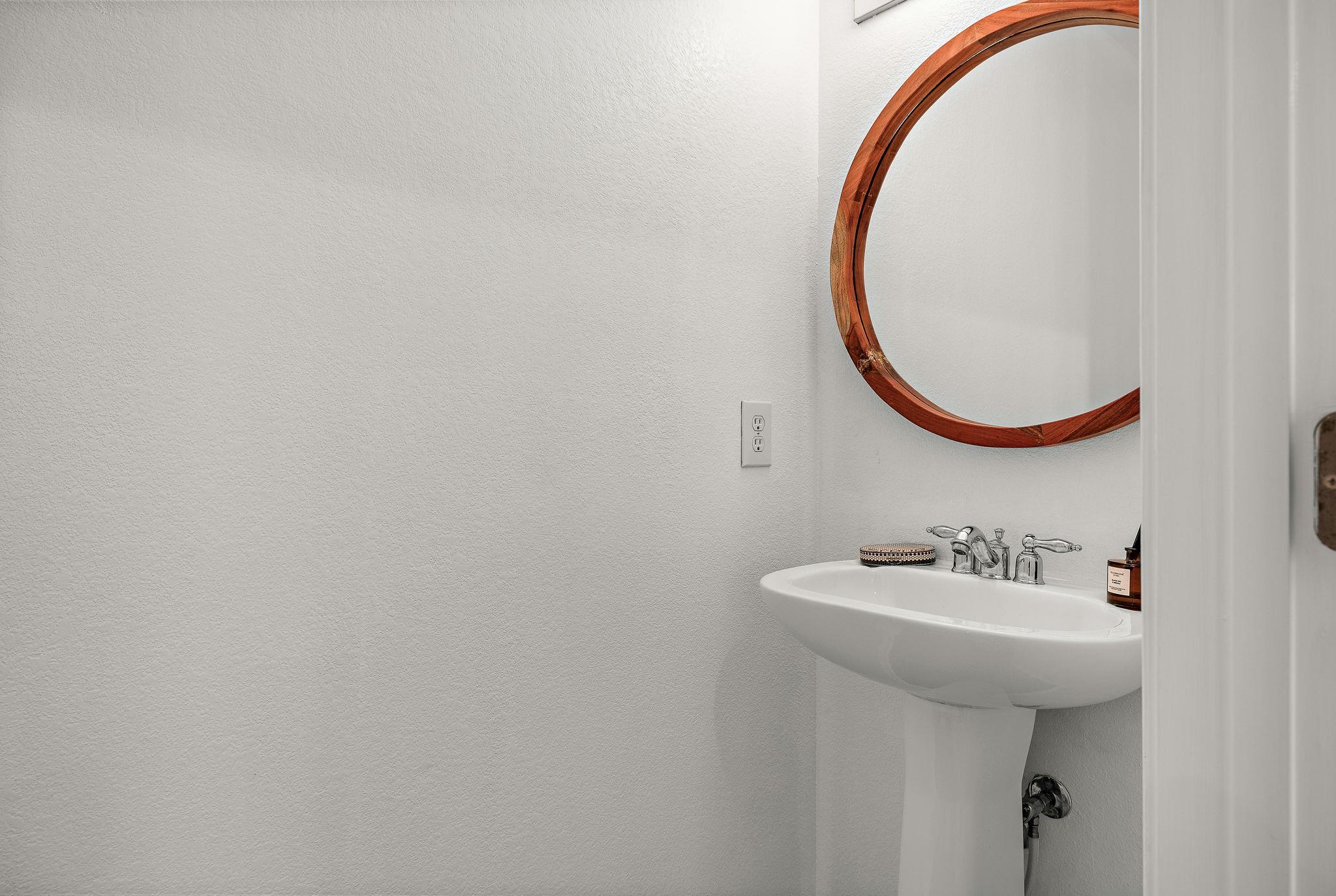 10421 Hansa Dr Property Photo 29