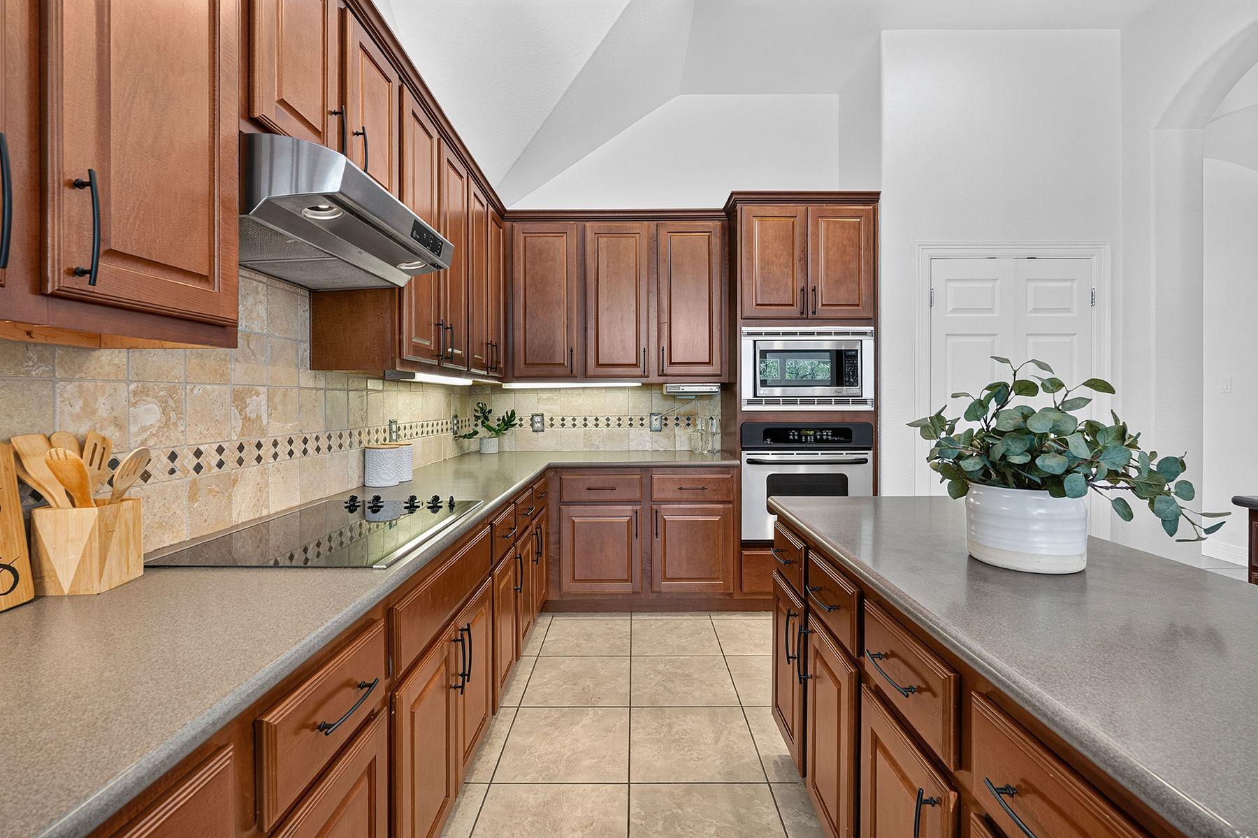 1349 River Forest Dr Property Photo 11