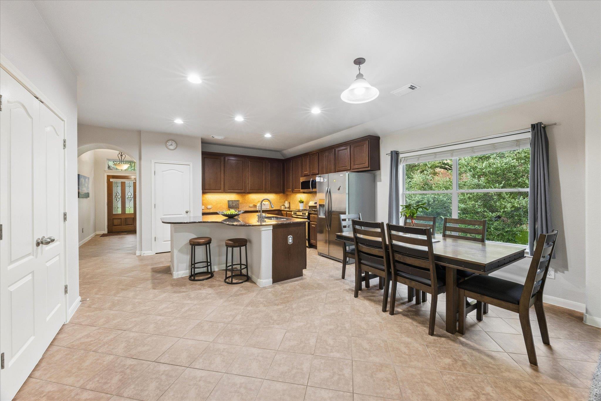 3608 Juniper Hills St Property Photo 10