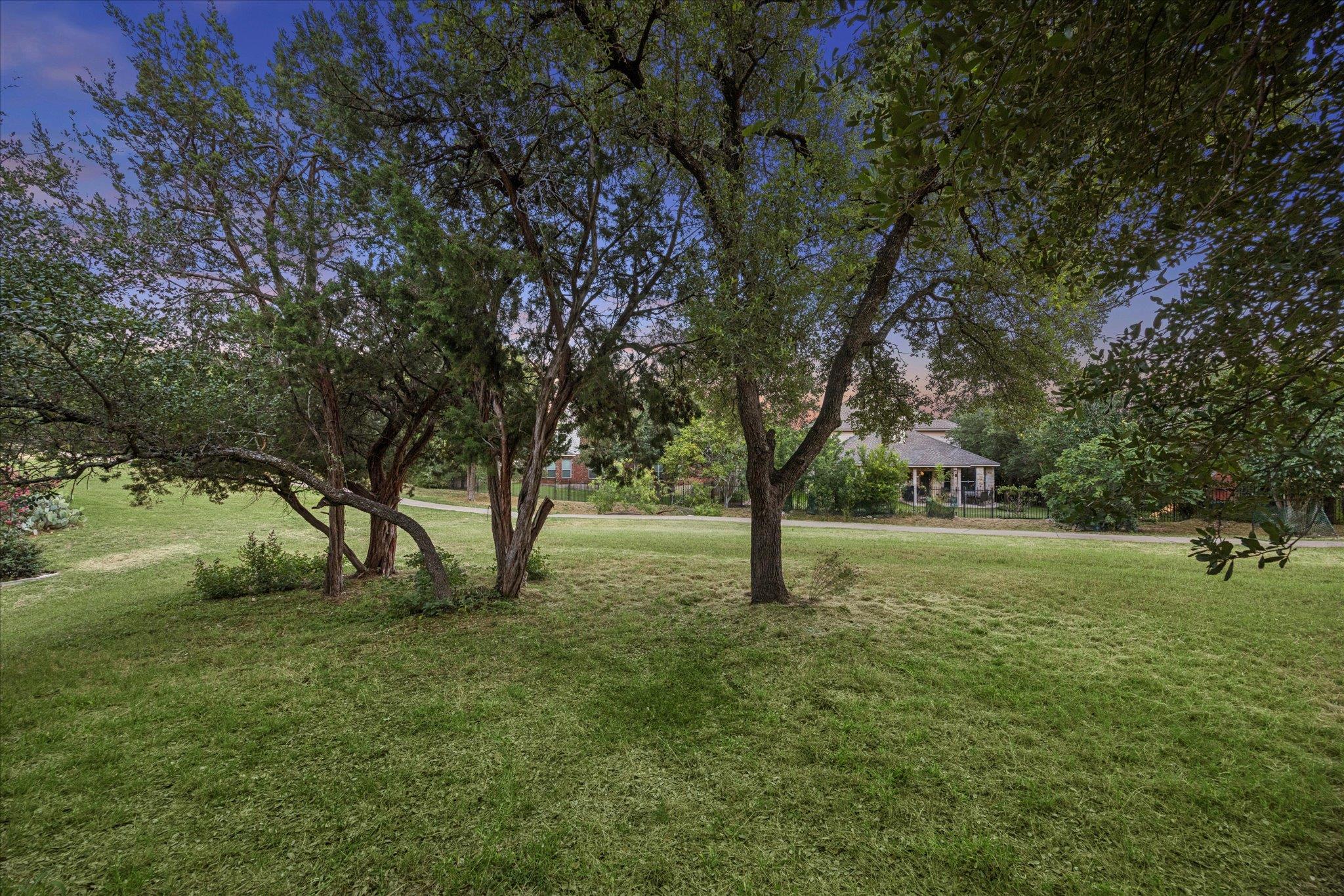 3608 Juniper Hills St Property Photo 31