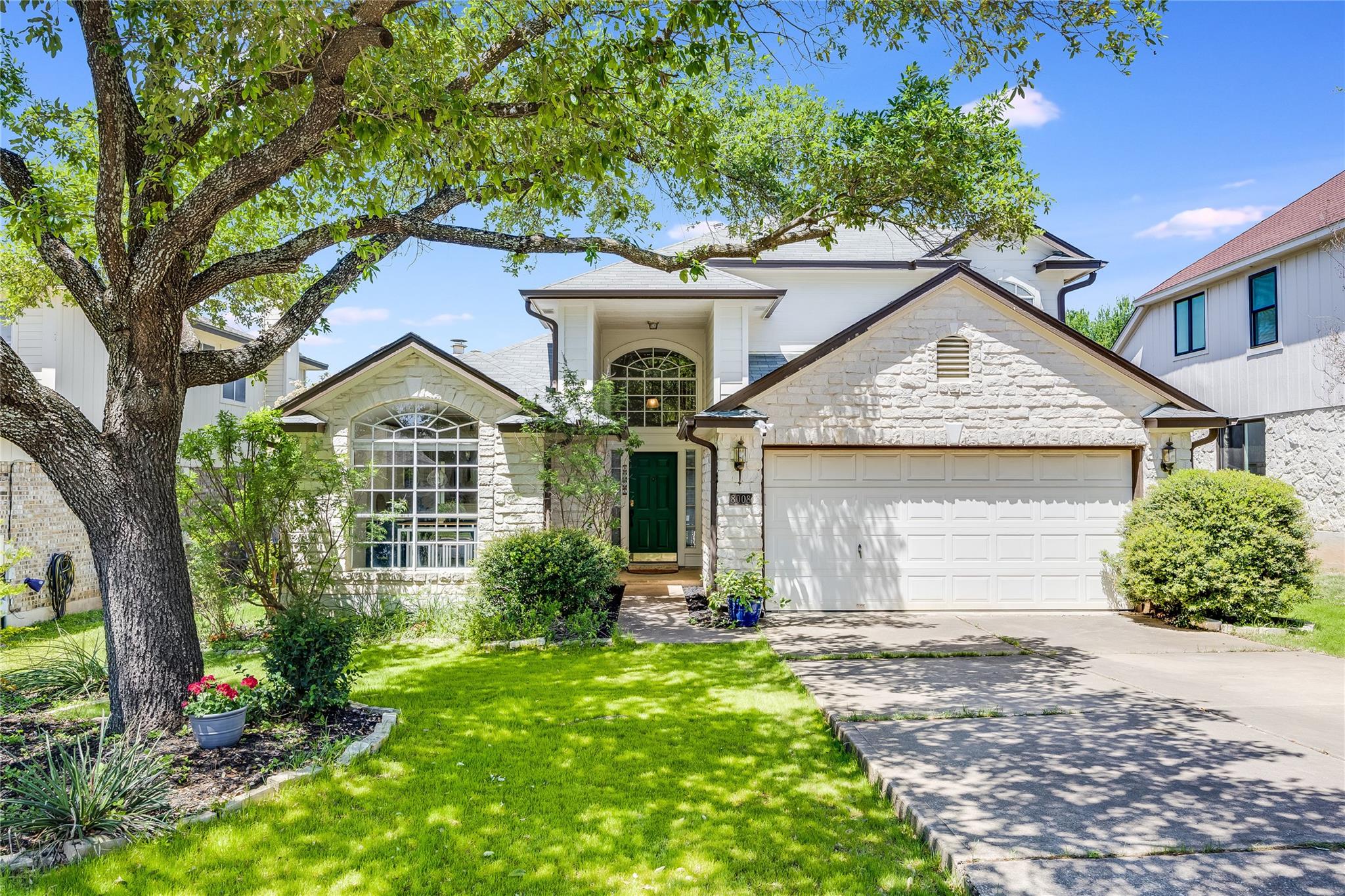 8008 Snook Hook Trl Property Photo 1