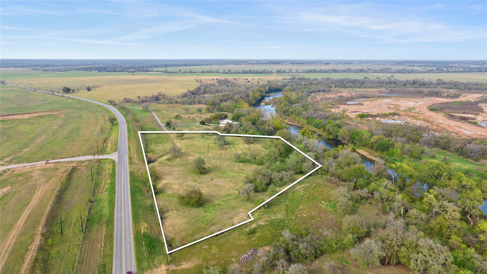 611 Fm 969 Property Photo 10