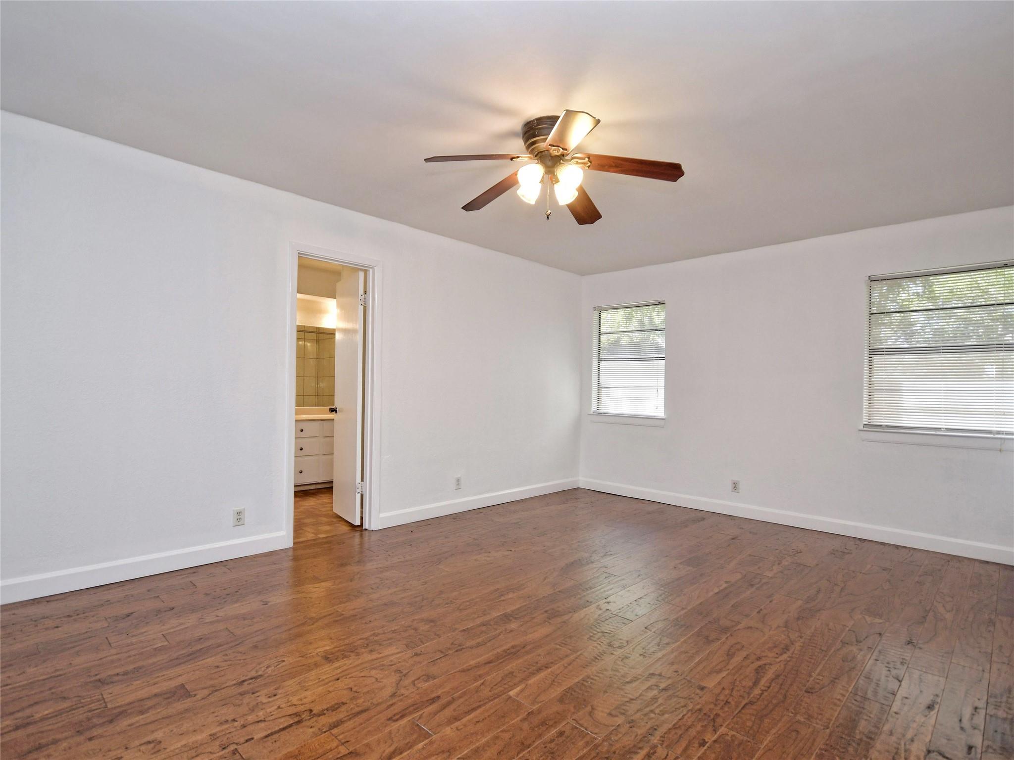12812 Esplanade St Property Photo 17