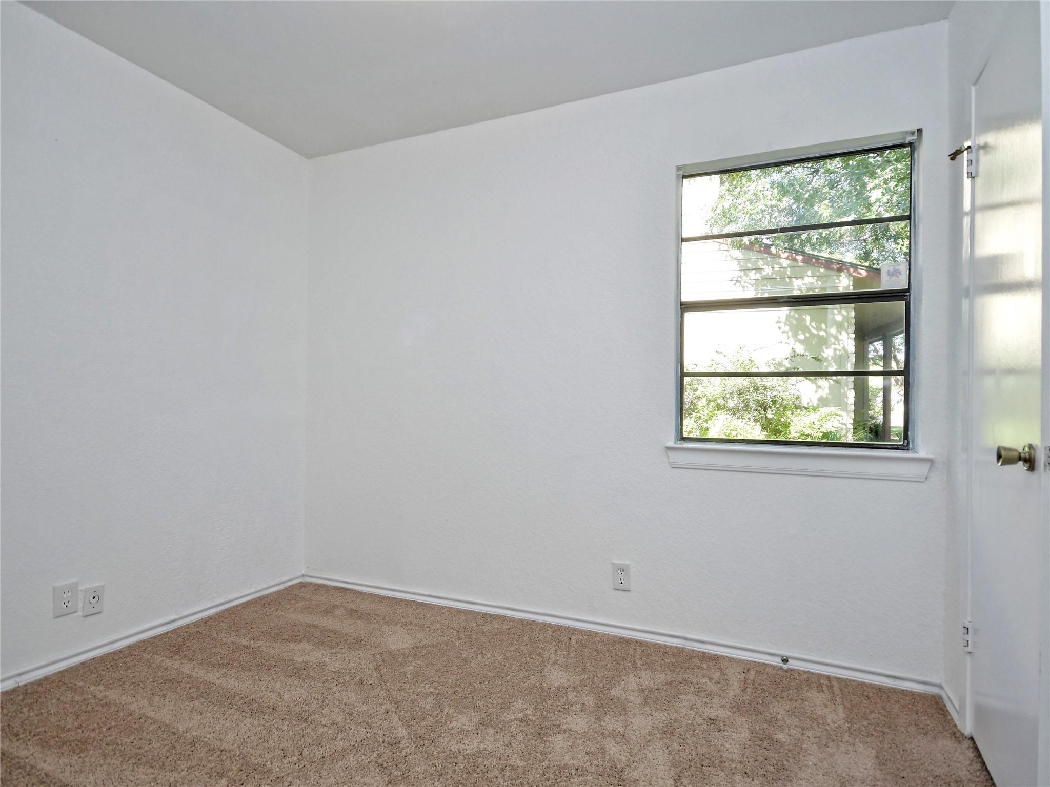 12812 Esplanade St Property Photo 23