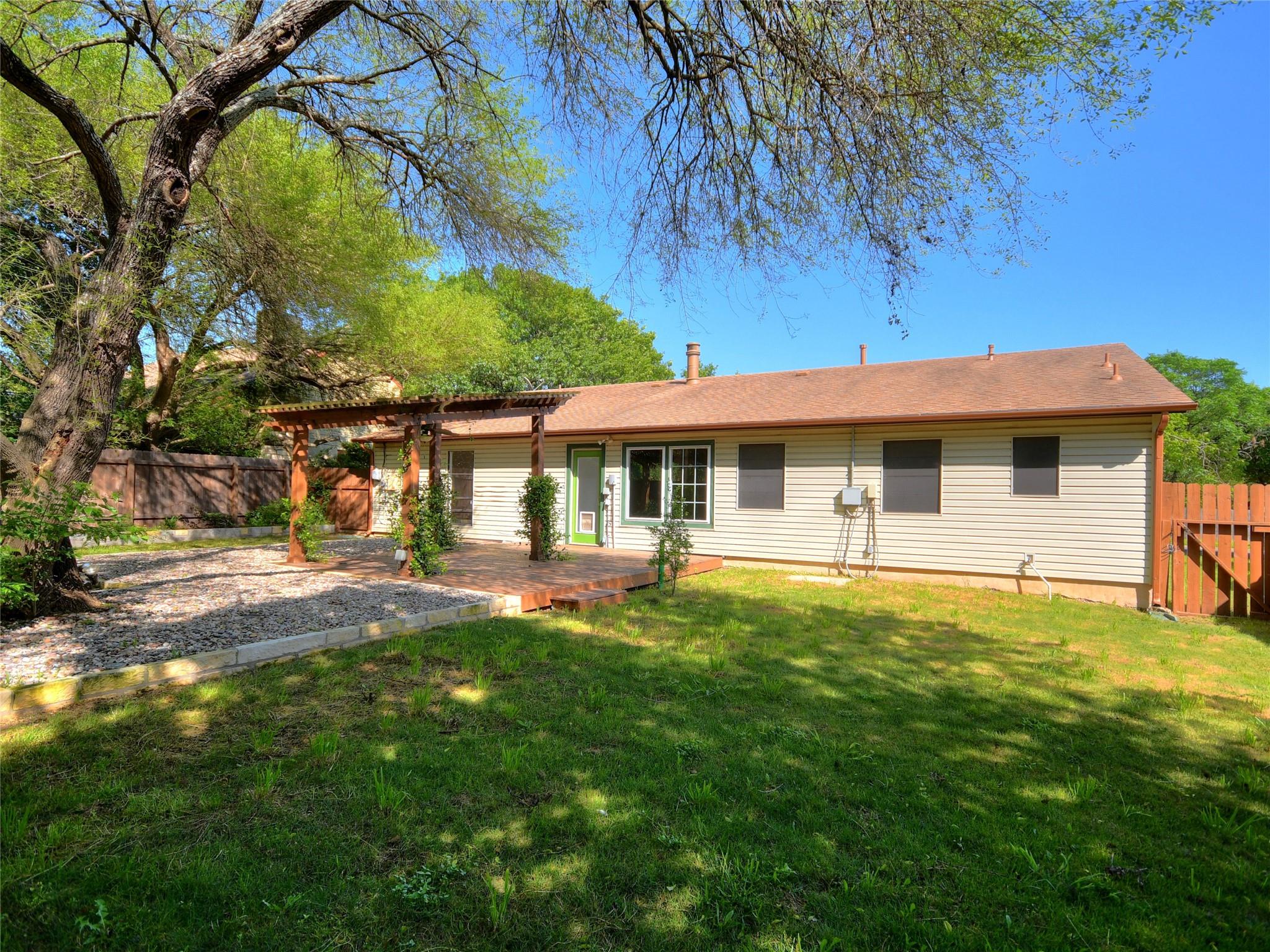 12812 Esplanade St Property Photo 26