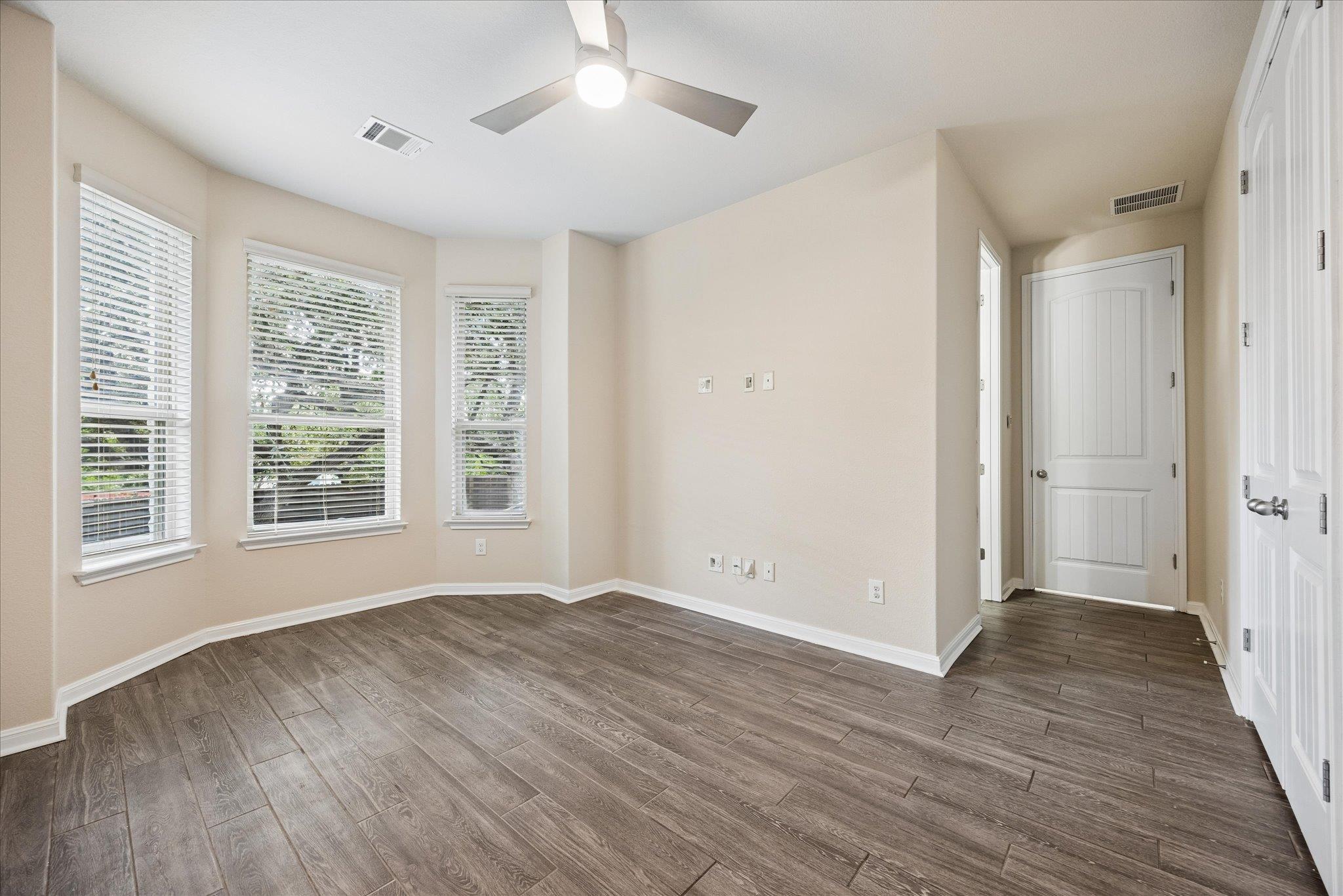 3302 Mossy Grove Ct Property Photo 11