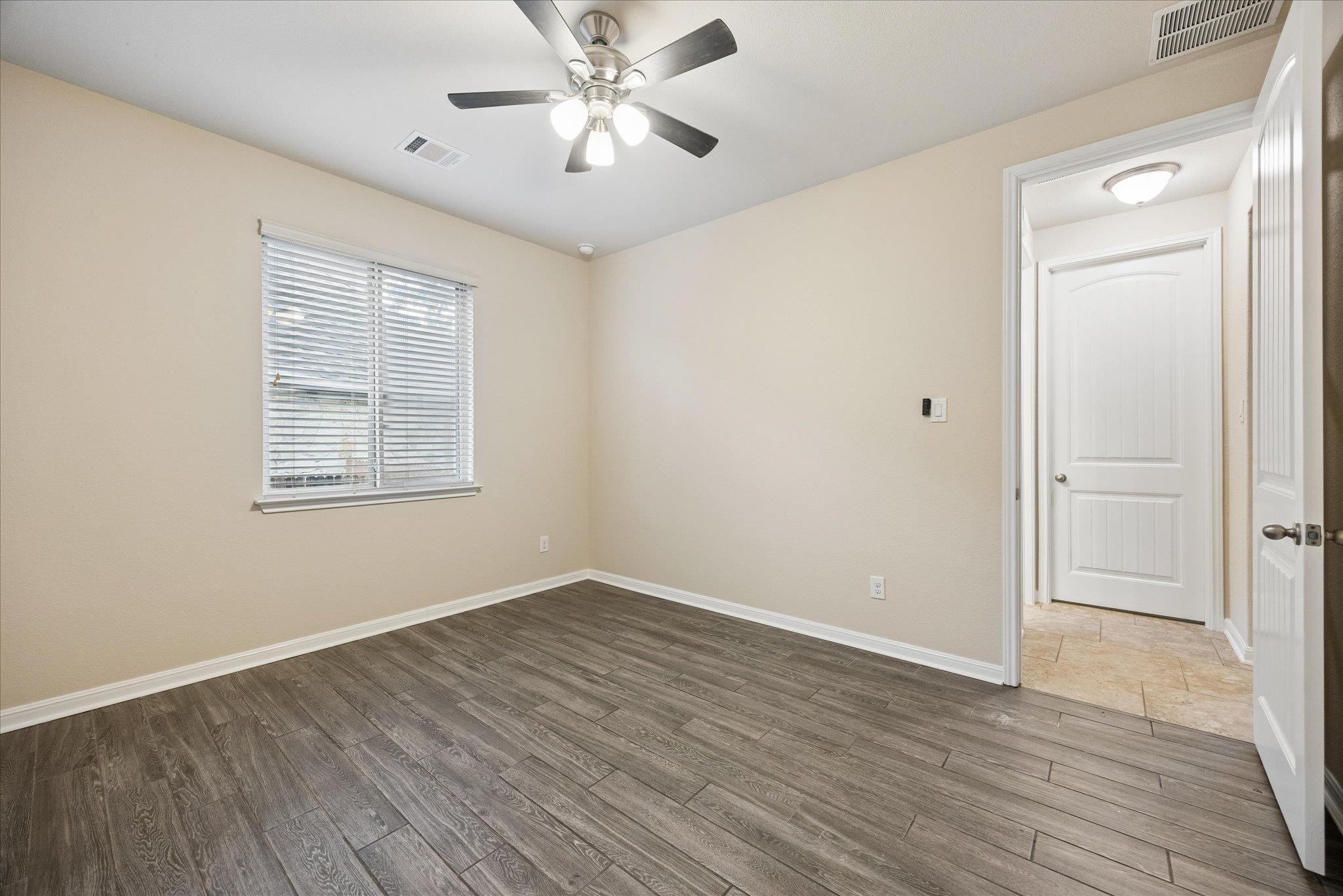 3302 Mossy Grove Ct Property Photo 13