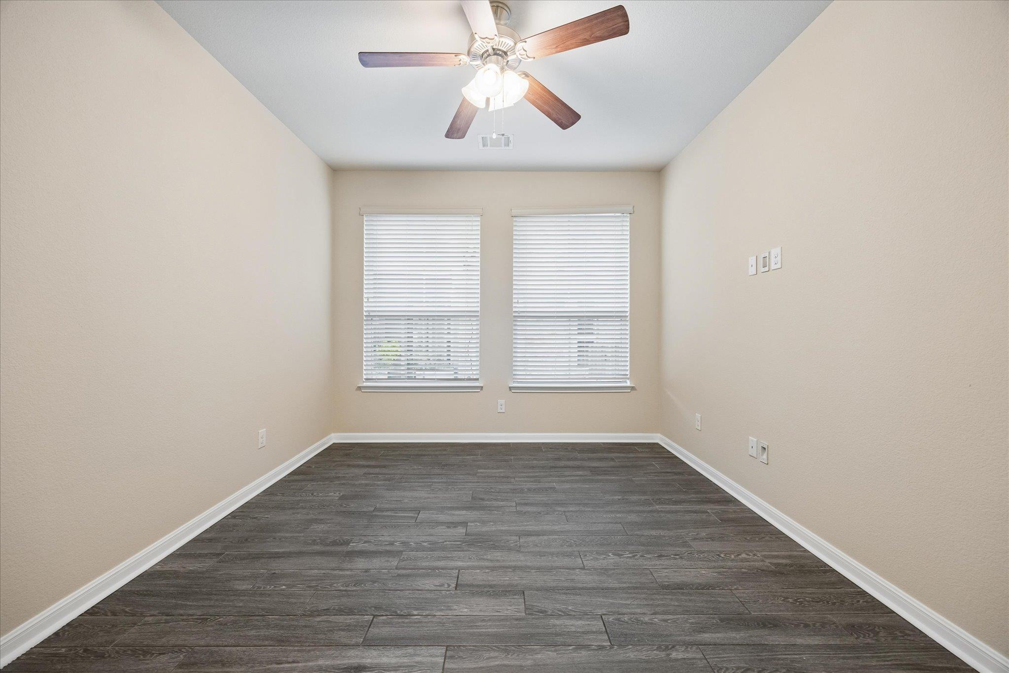 3302 Mossy Grove Ct Property Photo 17