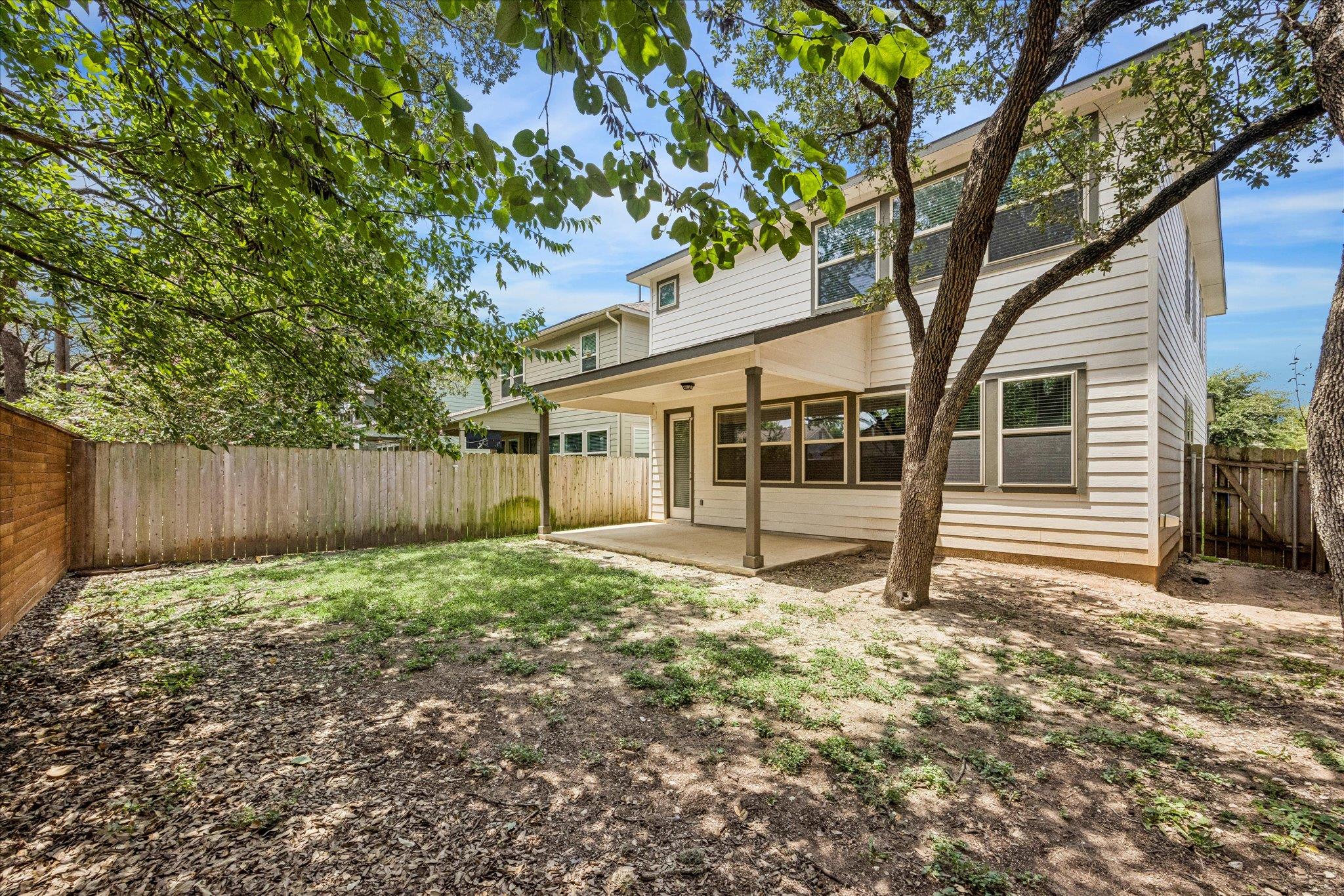 10303 Buster Dr Property Photo 3