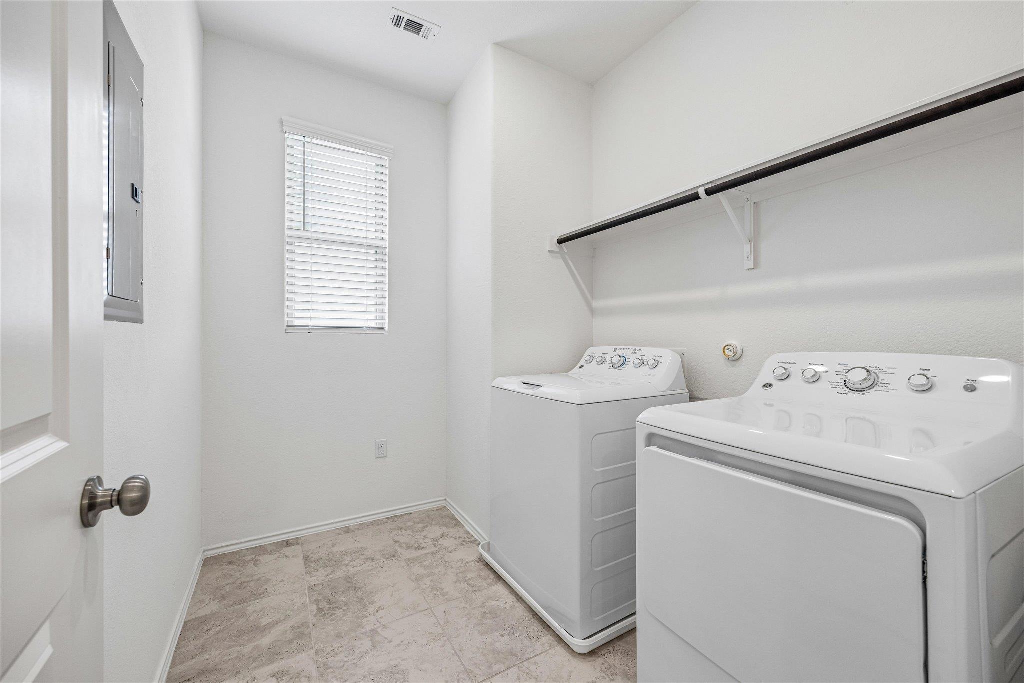 10303 Buster Dr Property Photo 26
