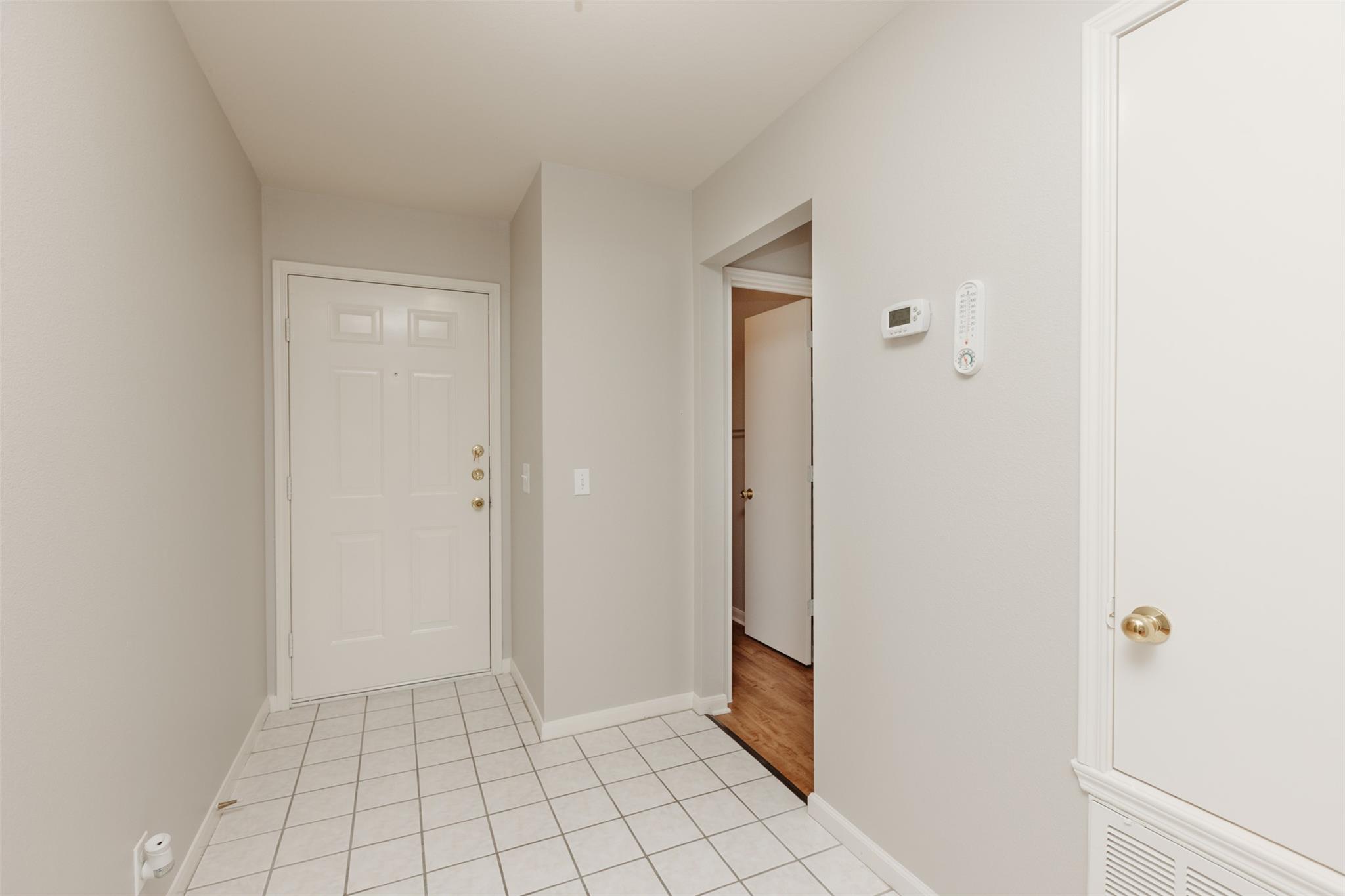 704 Red River Ln Property Photo 2