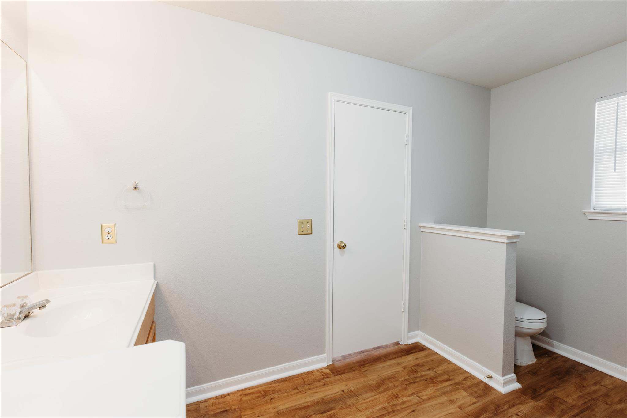 704 Red River Ln Property Photo 13