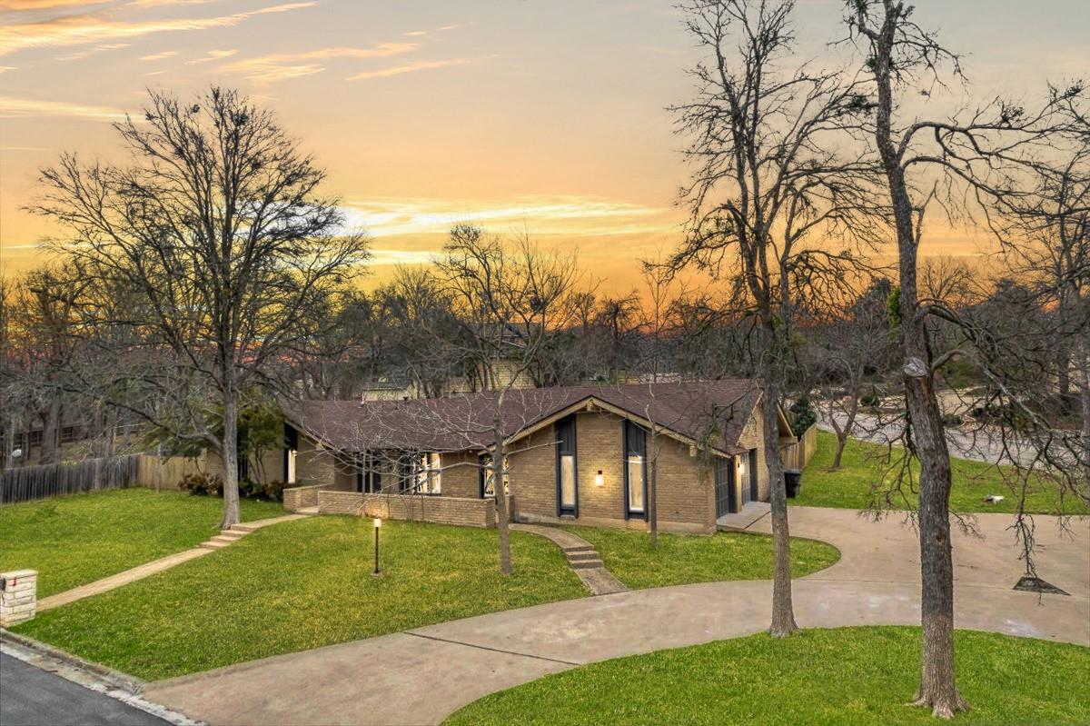 2809 Pecan Valley Dr Property Photo