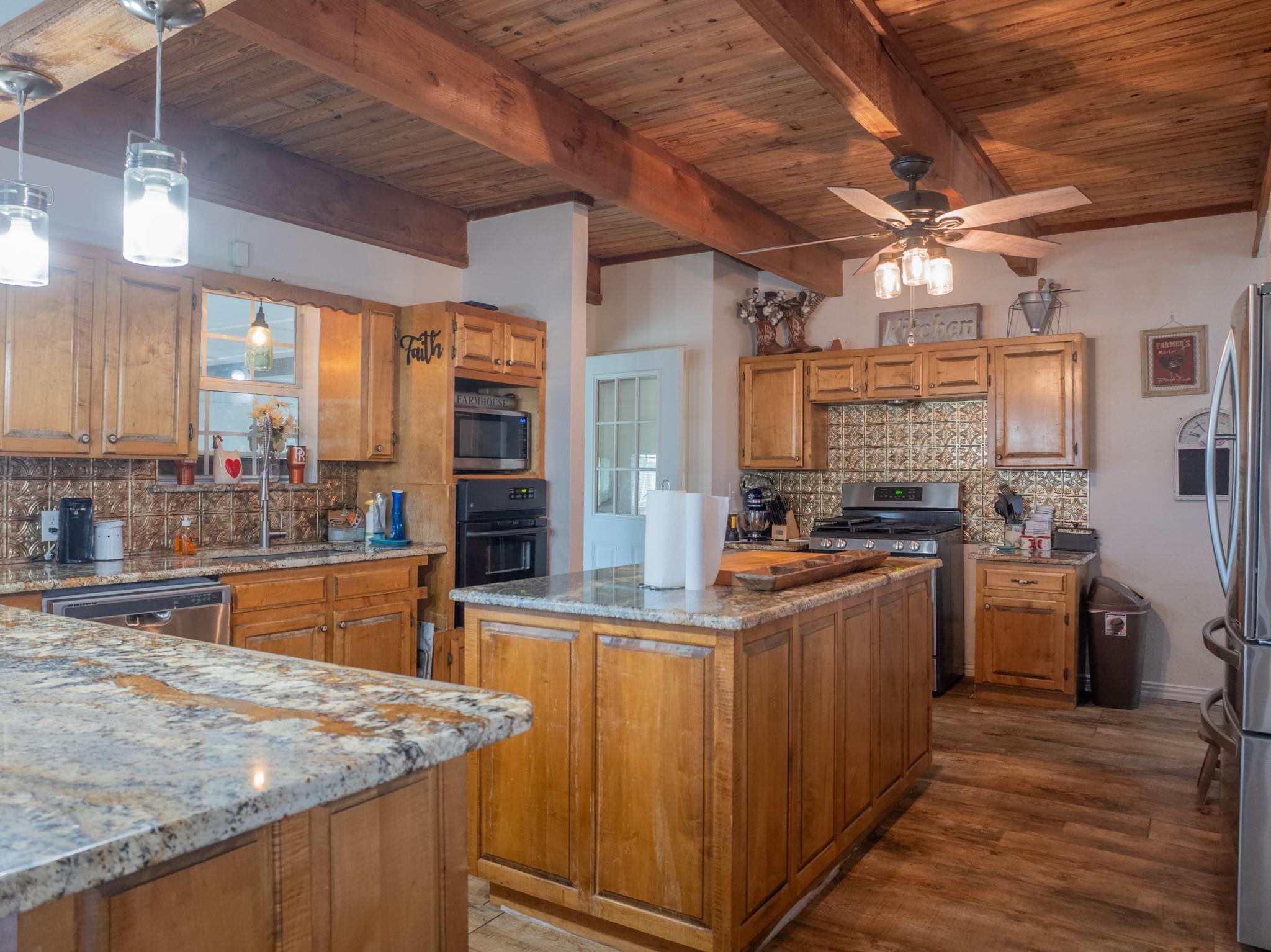 11079 Cr 266 None Property Photo 16