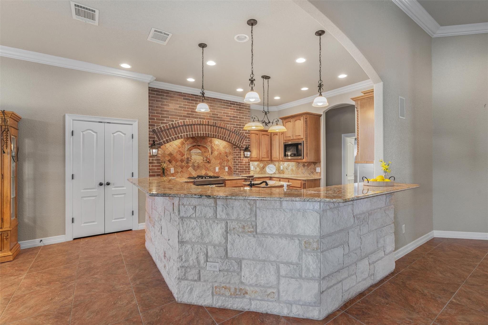 8006 Ridgeway Ct Property Photo 13