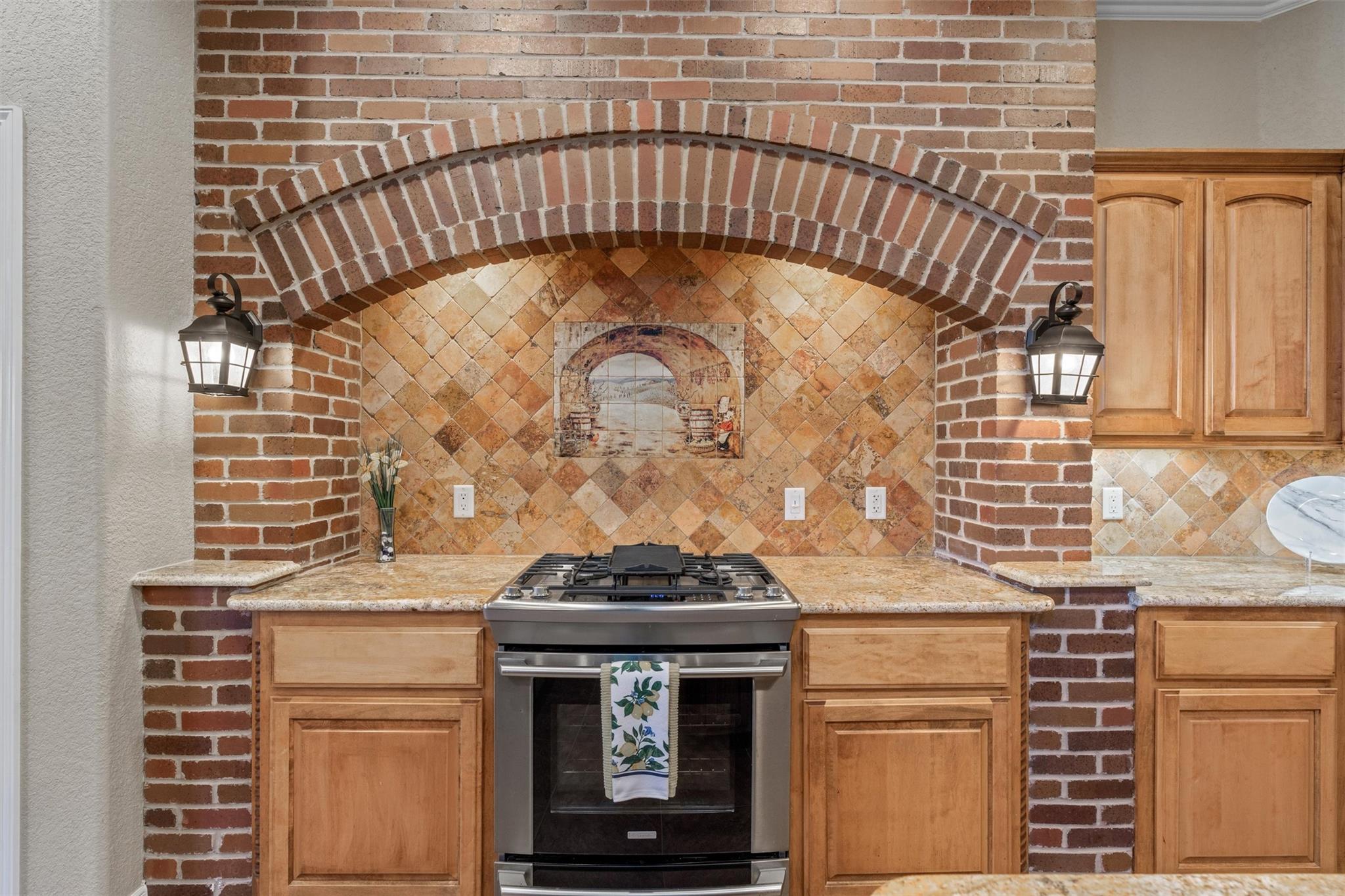 8006 Ridgeway Ct Property Photo 18