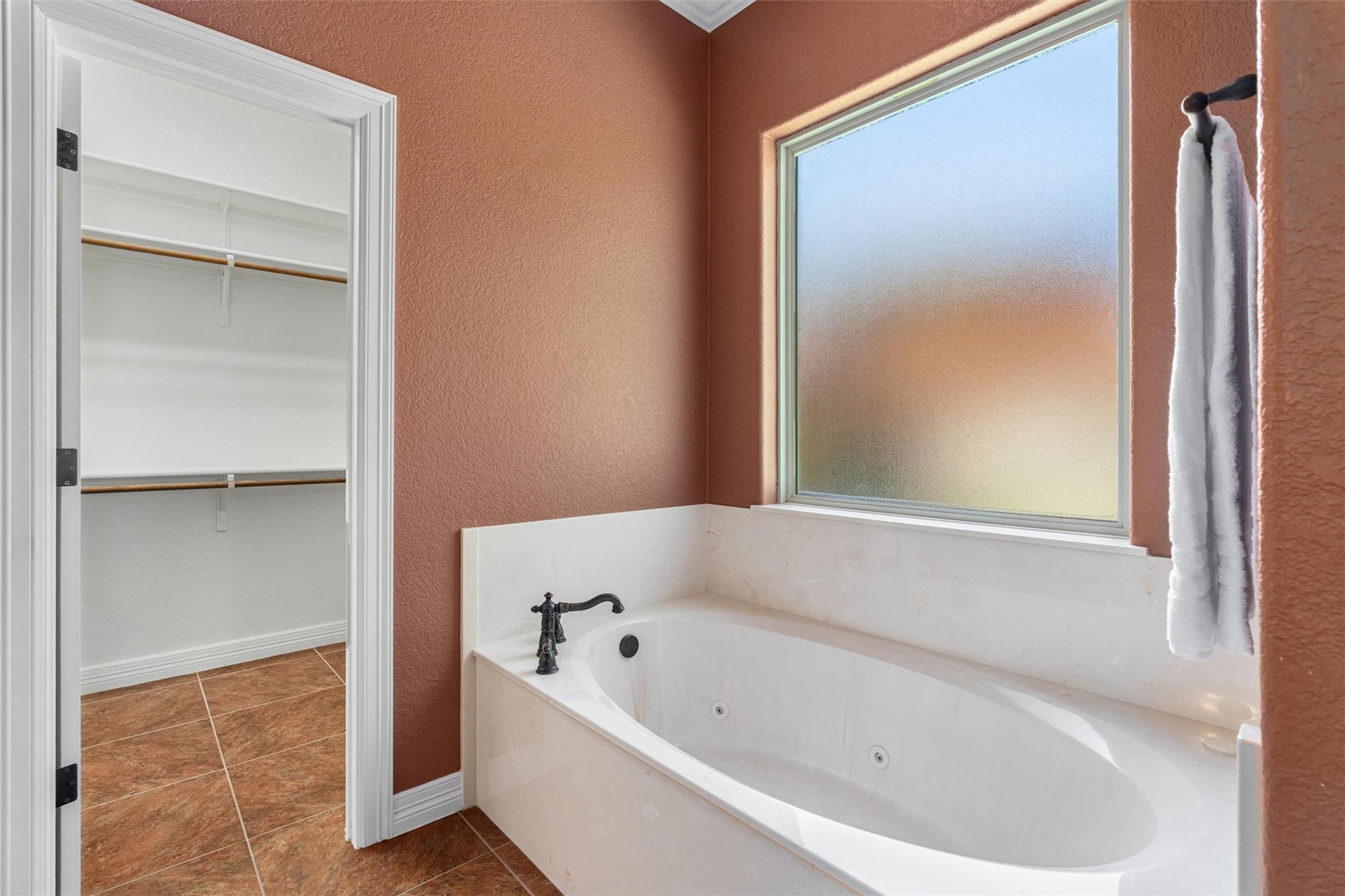 8006 Ridgeway Ct Property Photo 24