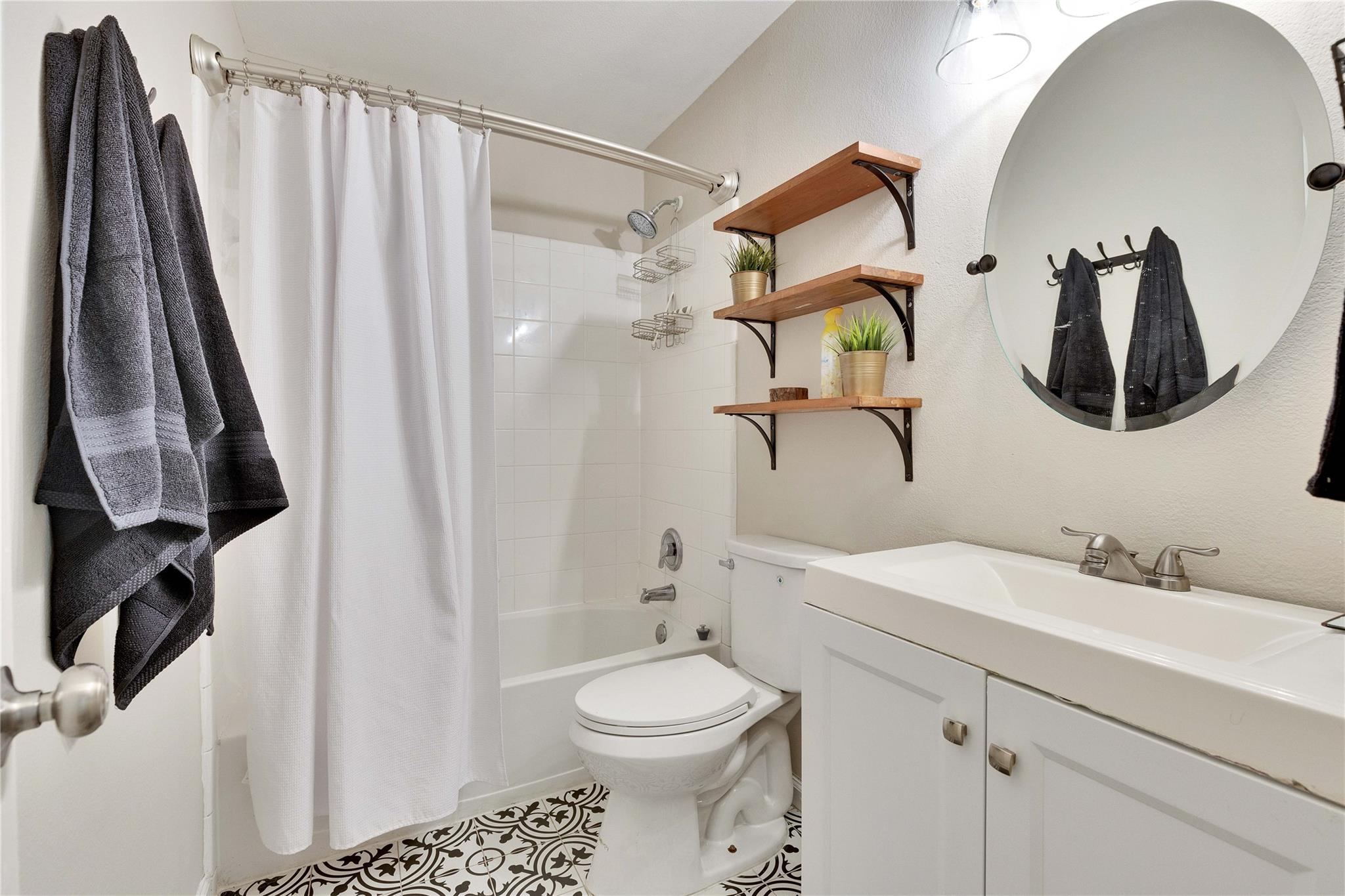1510 Dahlia Ct Property Photo 29