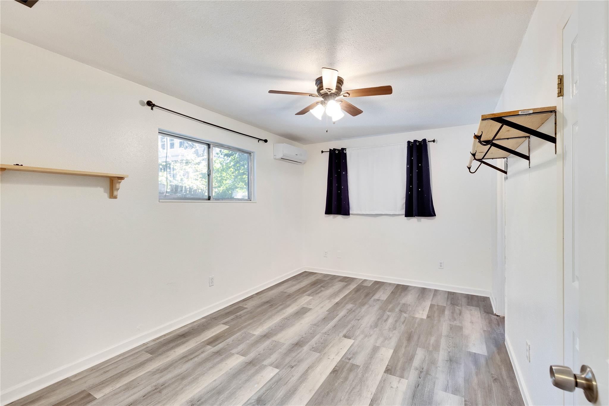 16213 Monks Mountain Dr Property Photo 22