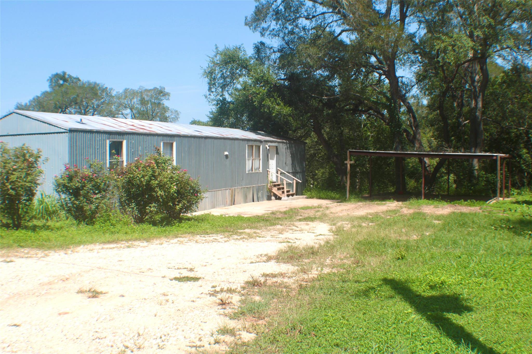 933 W Highway 71 None Property Photo 2